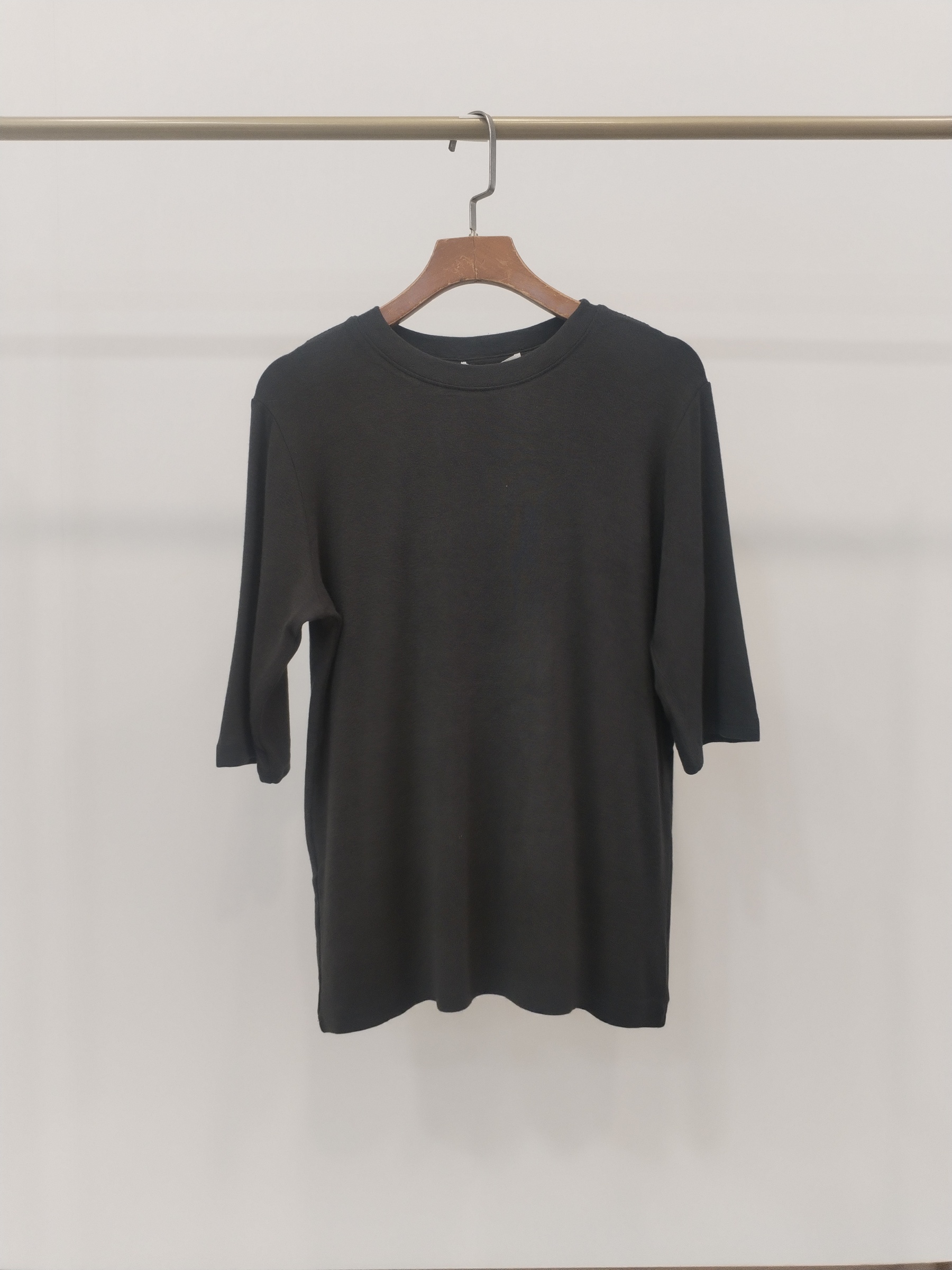 8813 Mitch Round Neck Mid Sleeve Cotton Top (B 41-51cm; L 57cm)