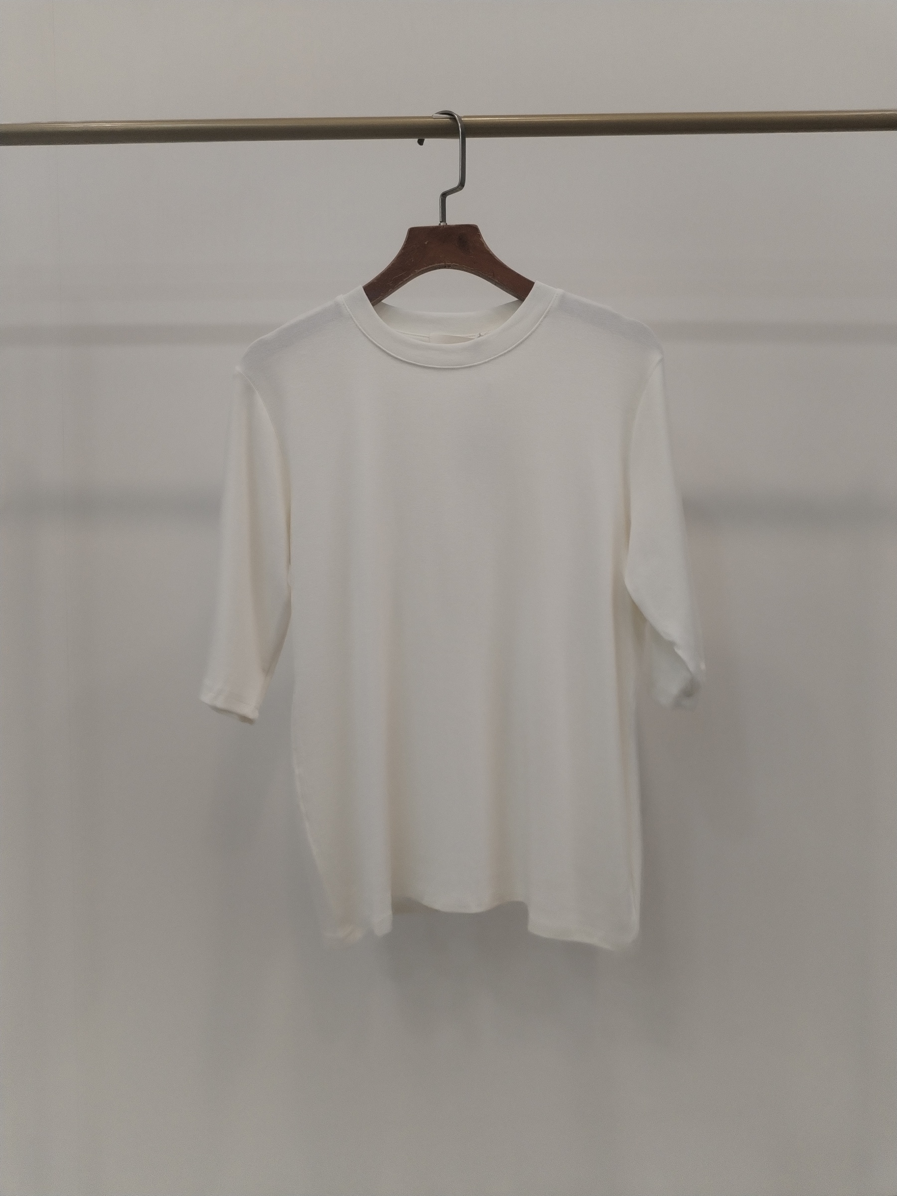 8813 Mitch Round Neck Mid Sleeve Cotton Top (B 41-51cm; L 57cm)