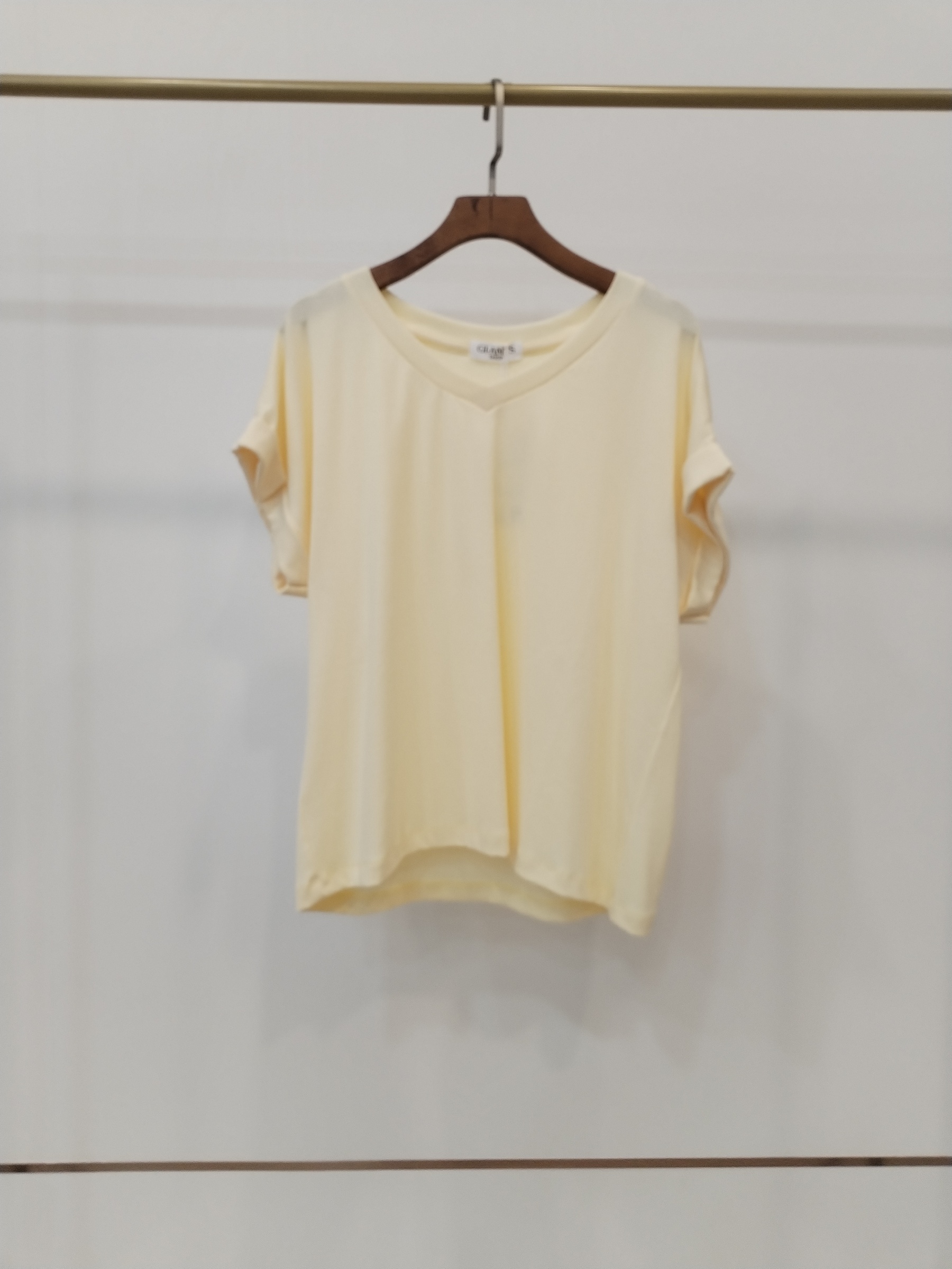2858 Vannetta V-Neck Folded Sleeve Cotton Top (B 53-56cm; L 57cm)