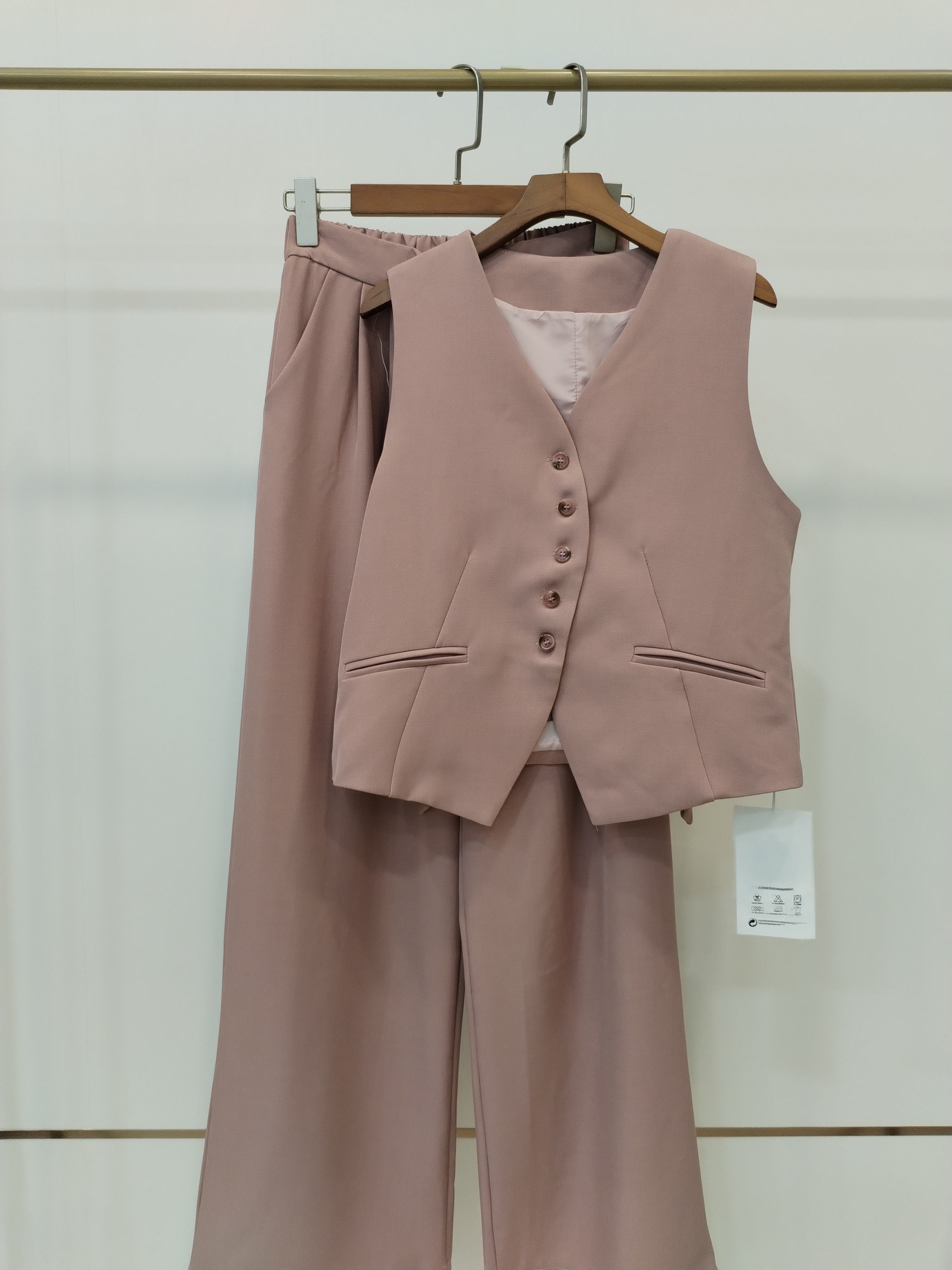 5529 Valdivia Tailored Vest & Pants Set (Top: B 47cm; L 52cm, Bottom: UW 32-41cm; H 49-55cm; L 102cm)