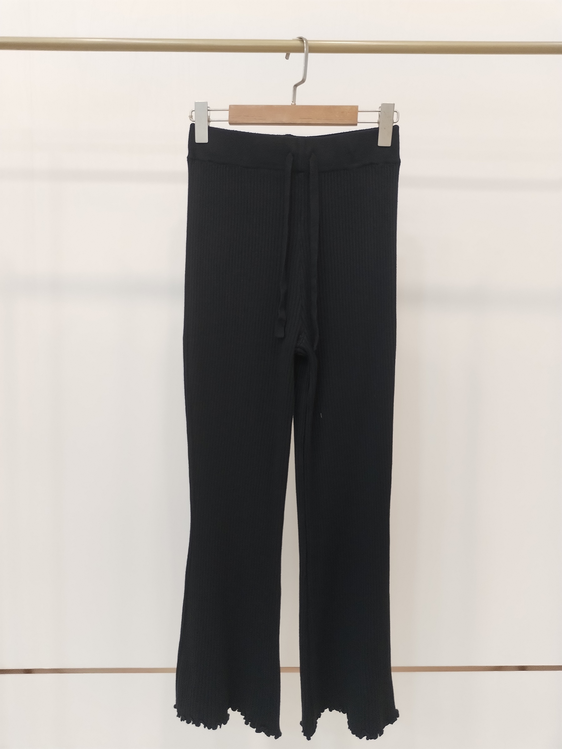 8915 Kourtney Knitted Flare Pants (UW 32-52cm; H 39-69cm; L 93cm)