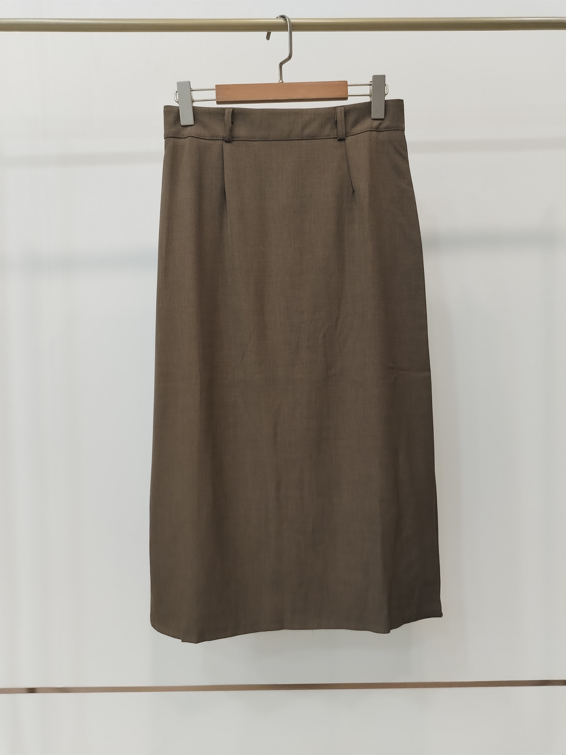 5911 Melly Back Slit Midi Skirt (UW 38-39cm; H 47-49cm; L 80cm)