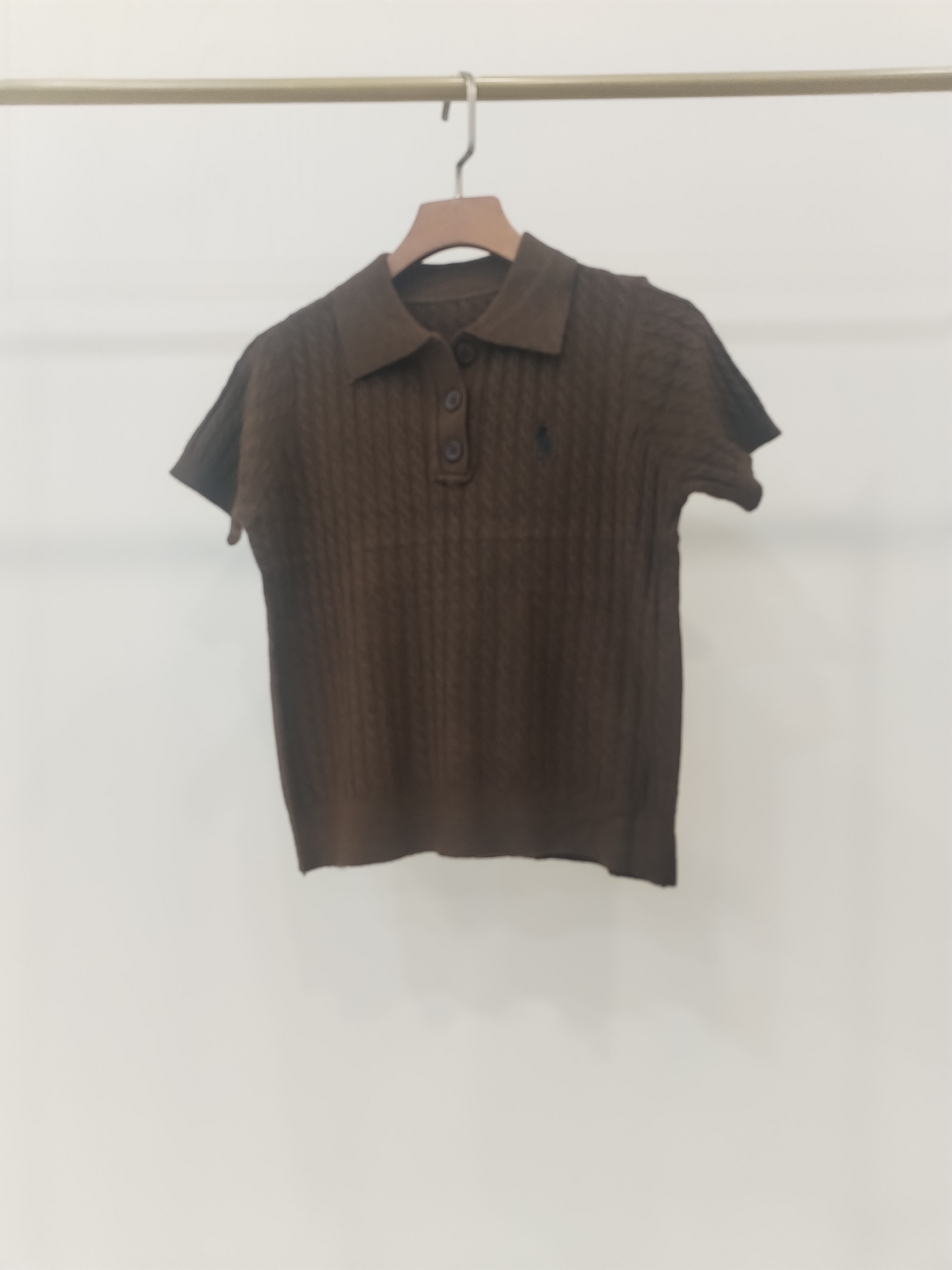 2061 Posy Polo Fit Collared Knit Top (B 40-49cm; L 45cm)