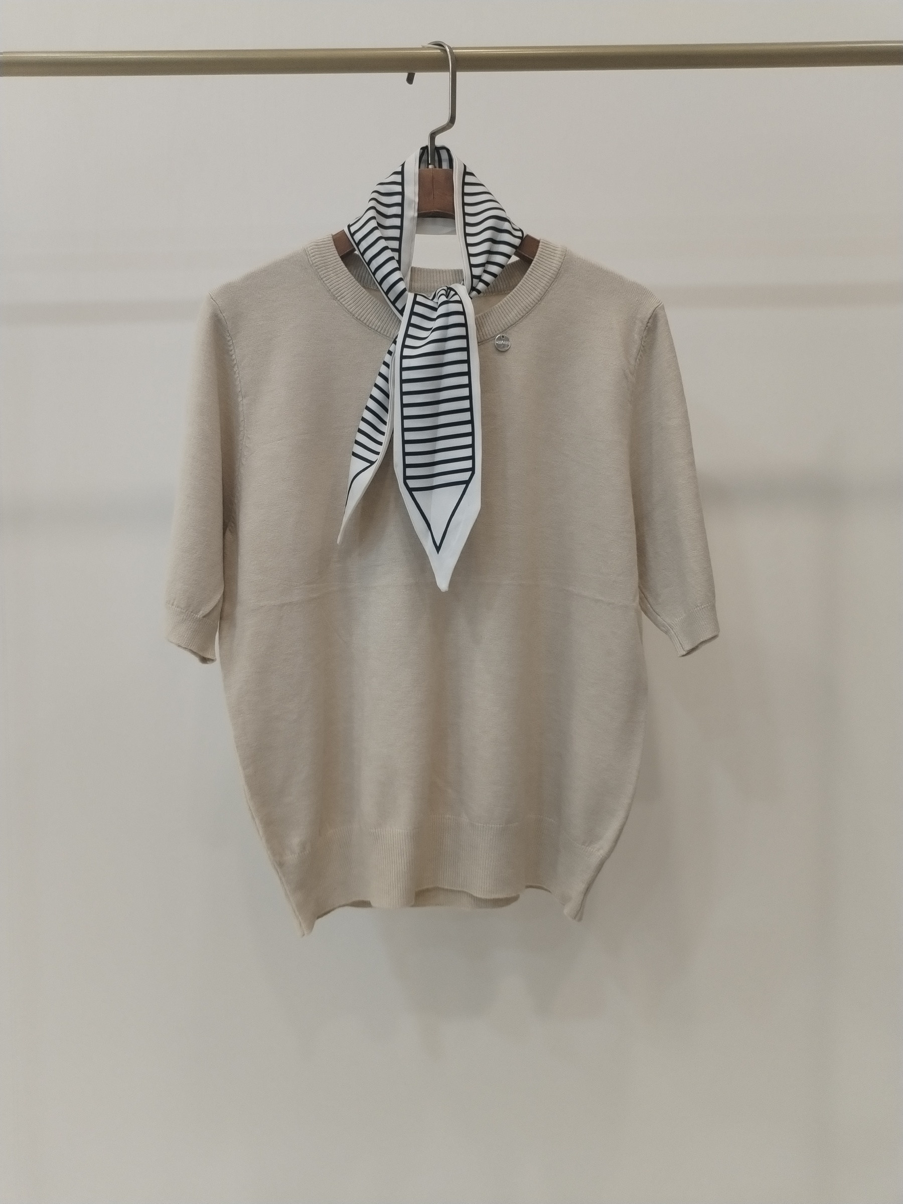 2878 Renauld Round Neck Knit Top w Twilly (B 46-51cm; L 52cm)