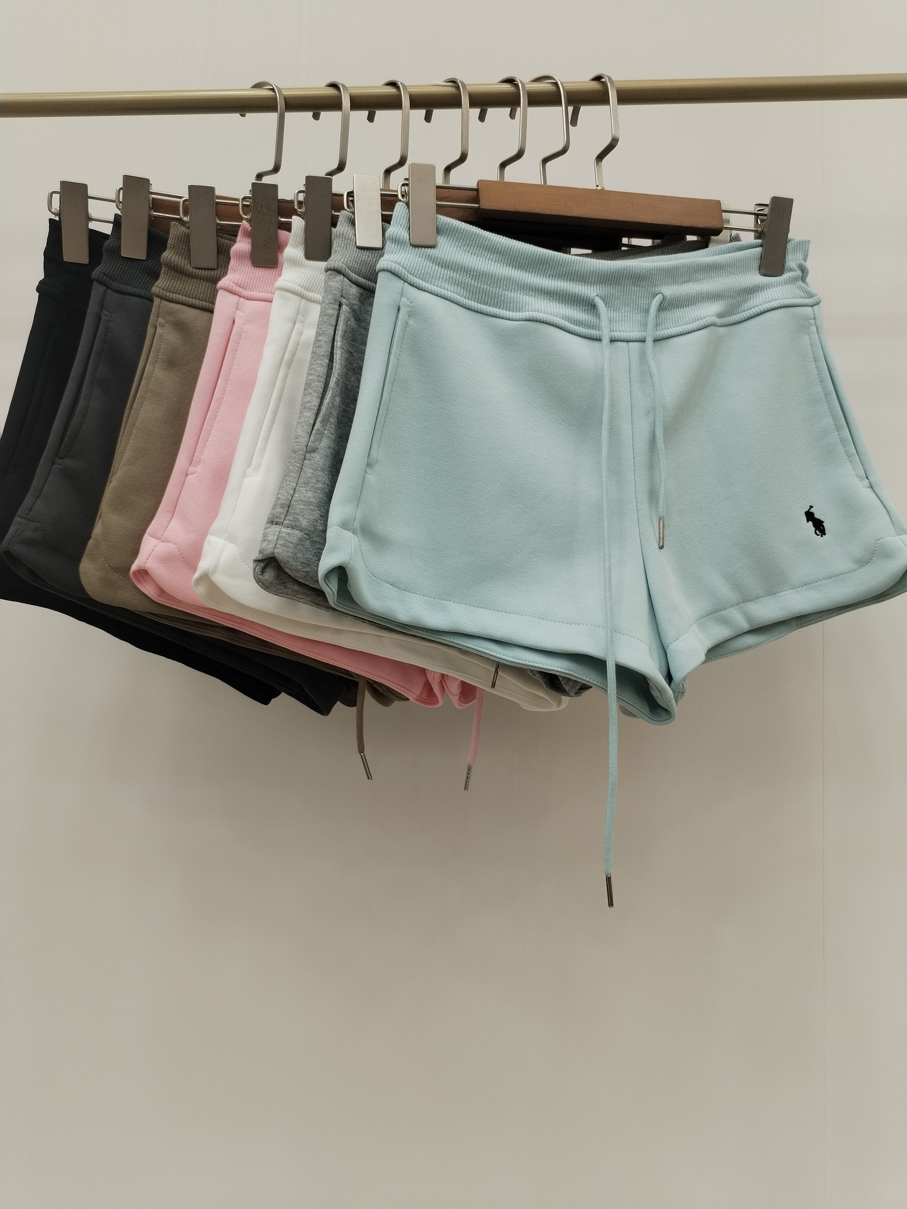 1029 Solene Polo Sporty Shorts (UW 34-46cm; H 43-55cm; L 30cm)