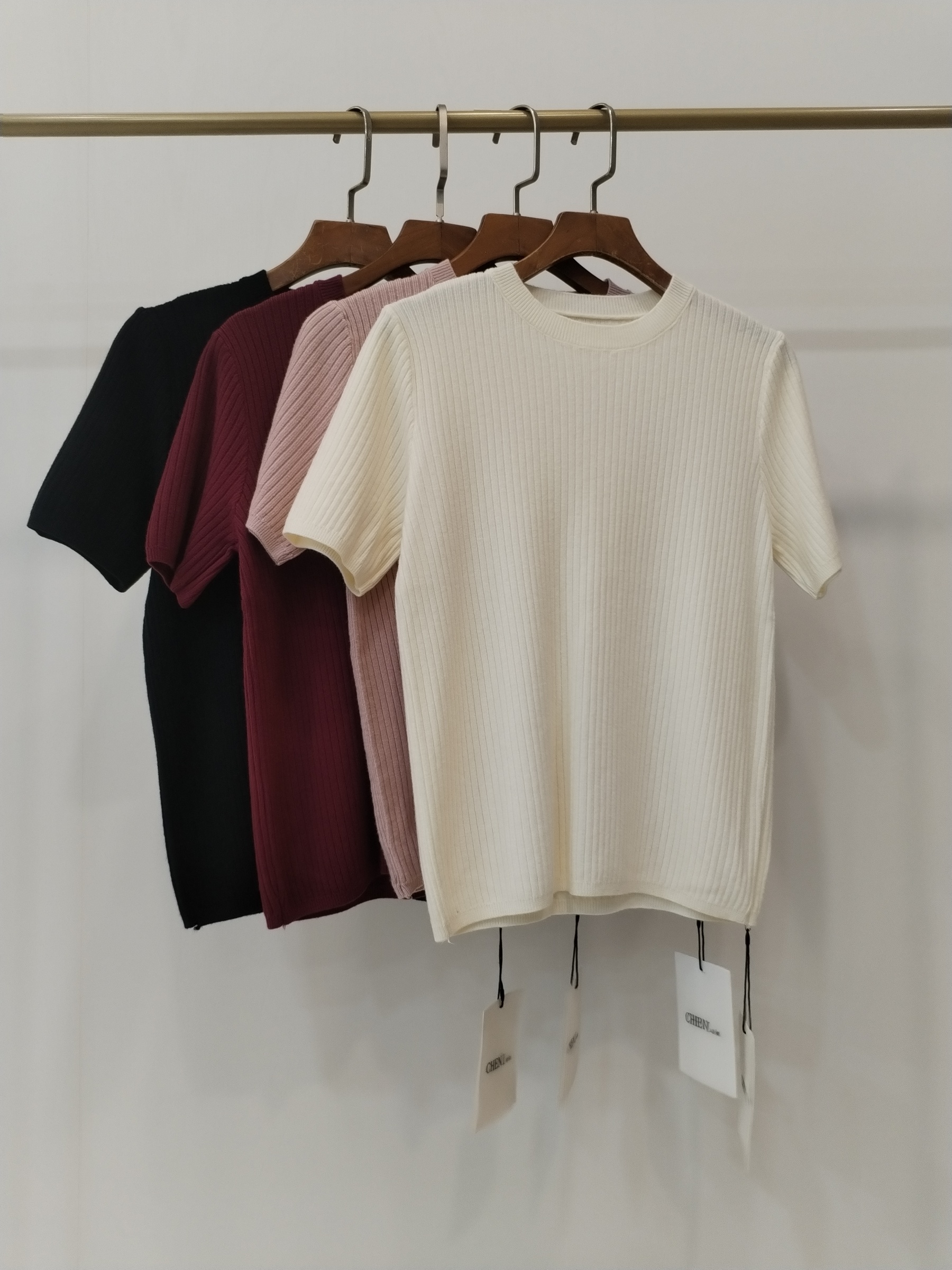 881 Ryanna Round Neck Ribbed Knit Top (B 39-50cm; L 51cm)