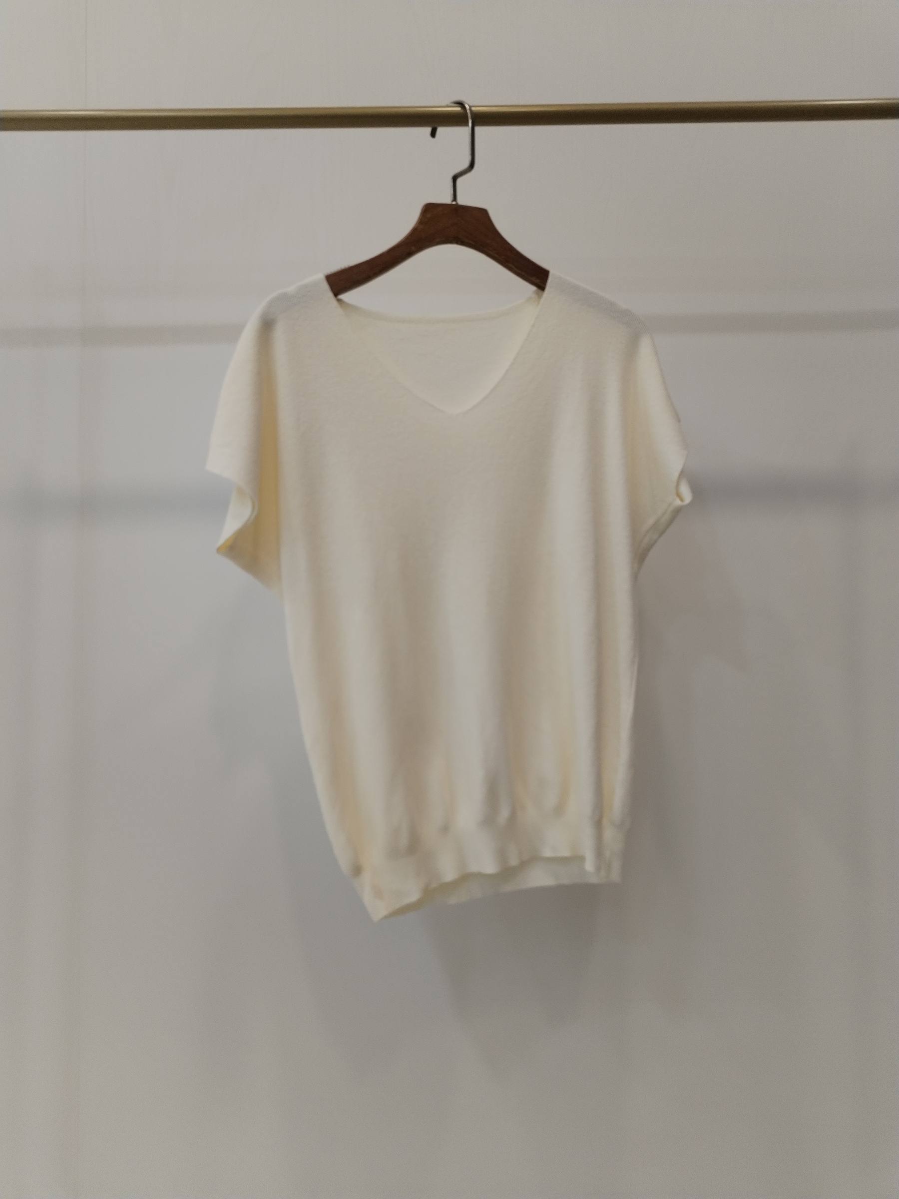 6010 Carsonne V-Neck Cap Sleeve Knit Top (B 46-53cm; L 52cm)