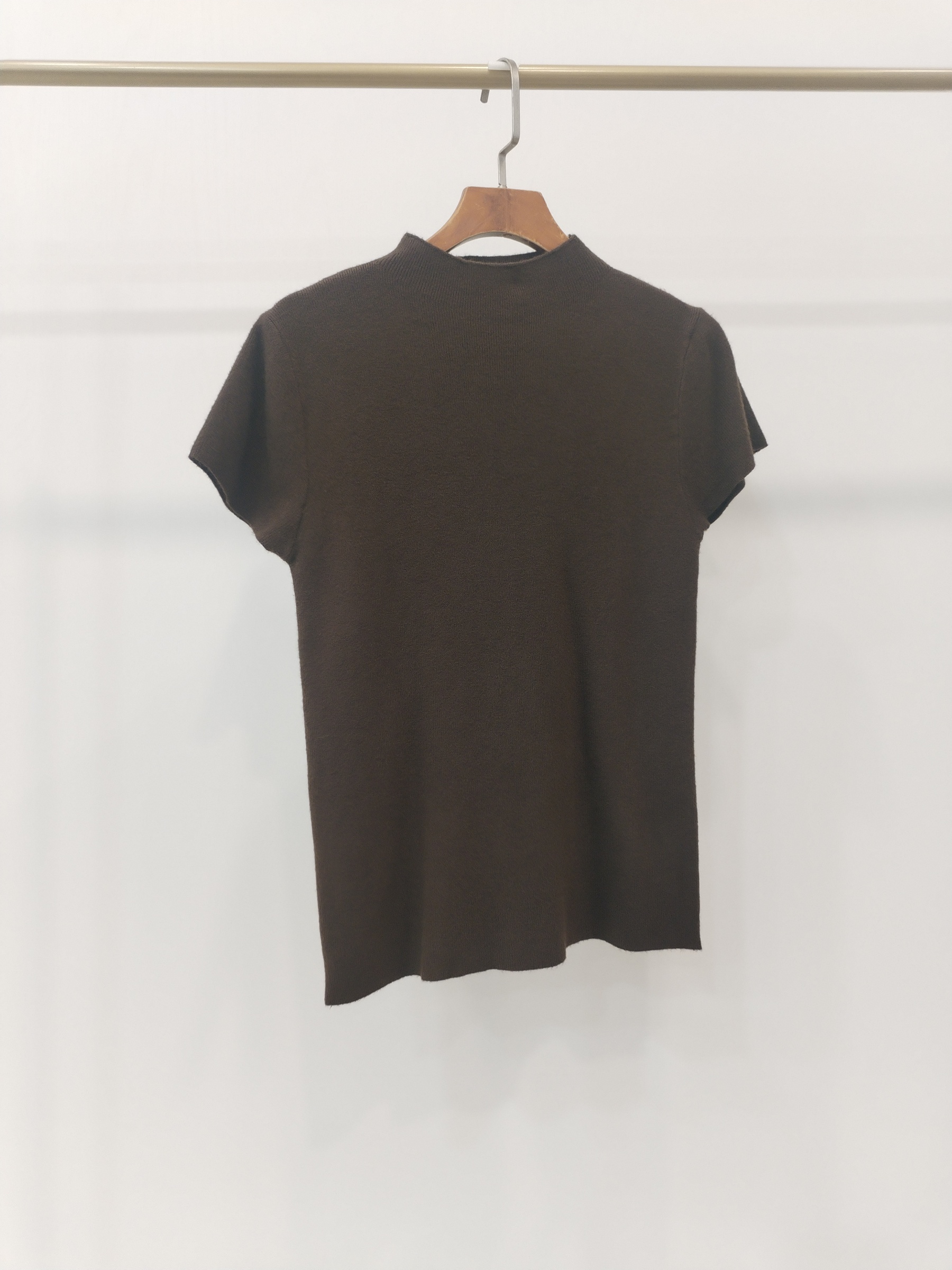 8875 Heldia High Neck Knit Top (B 36-52cm; L 52cm)