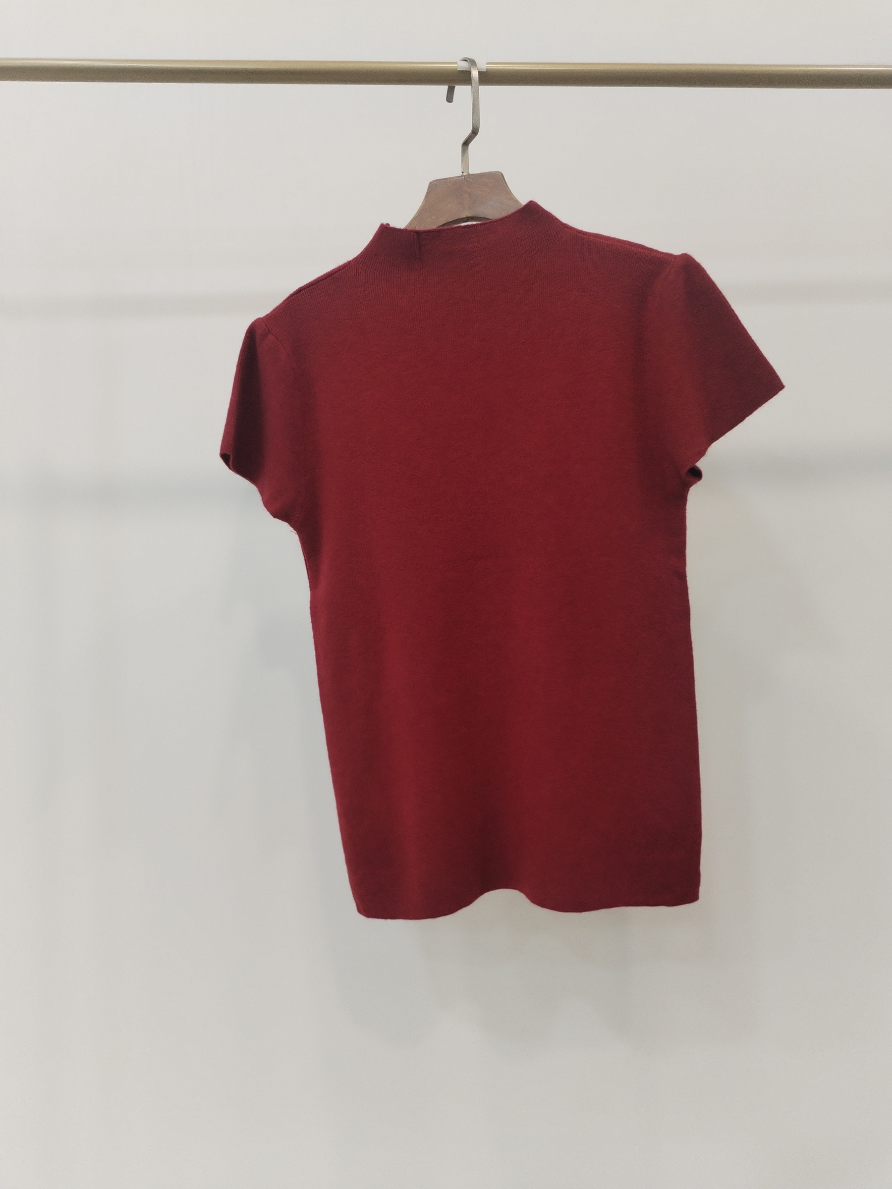 8875 Heldia High Neck Knit Top (B 36-52cm; L 52cm)