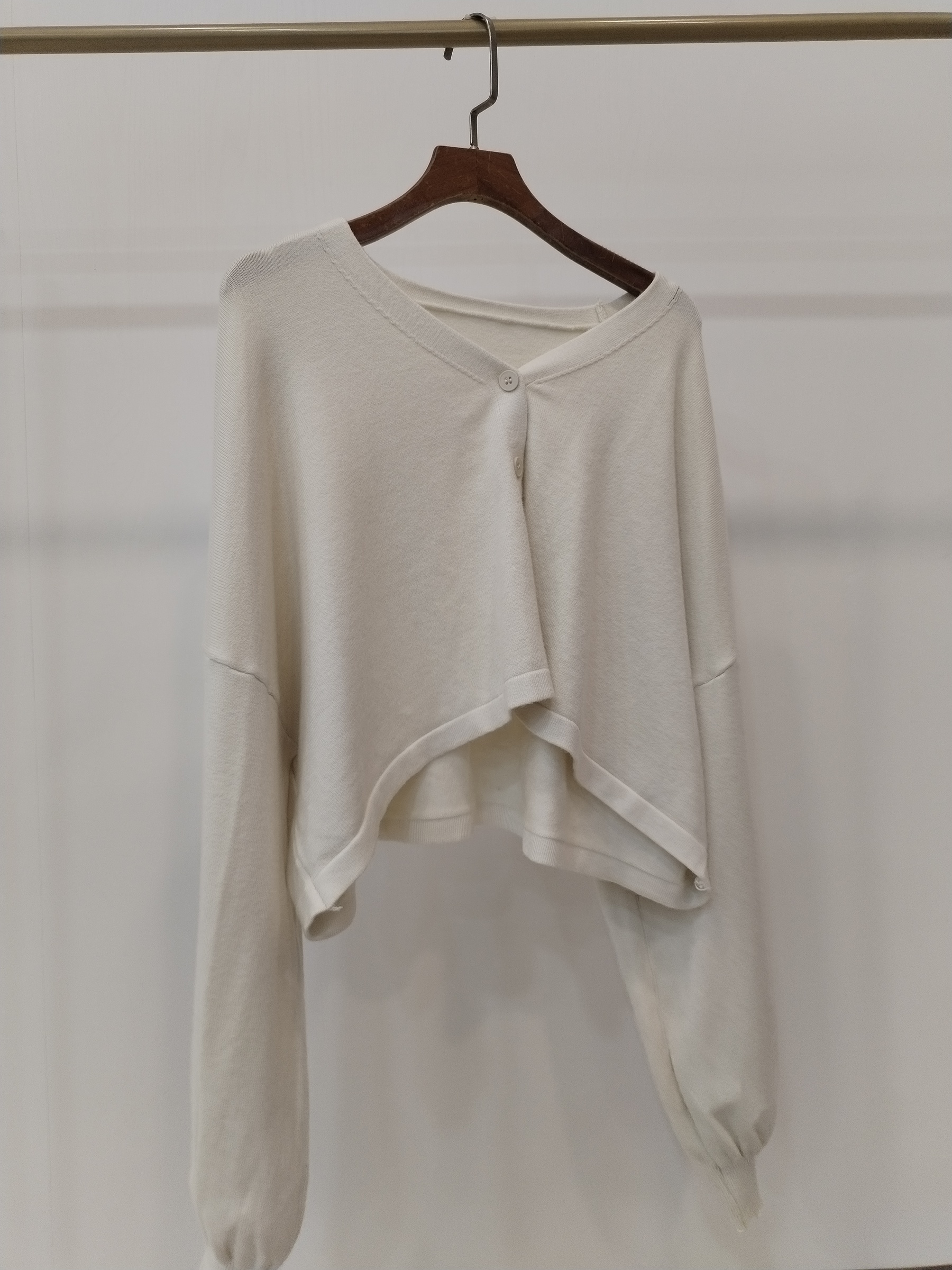 R217 Cristelle Cropped Baggy Knit Cardigan (B FS; L 40cm)