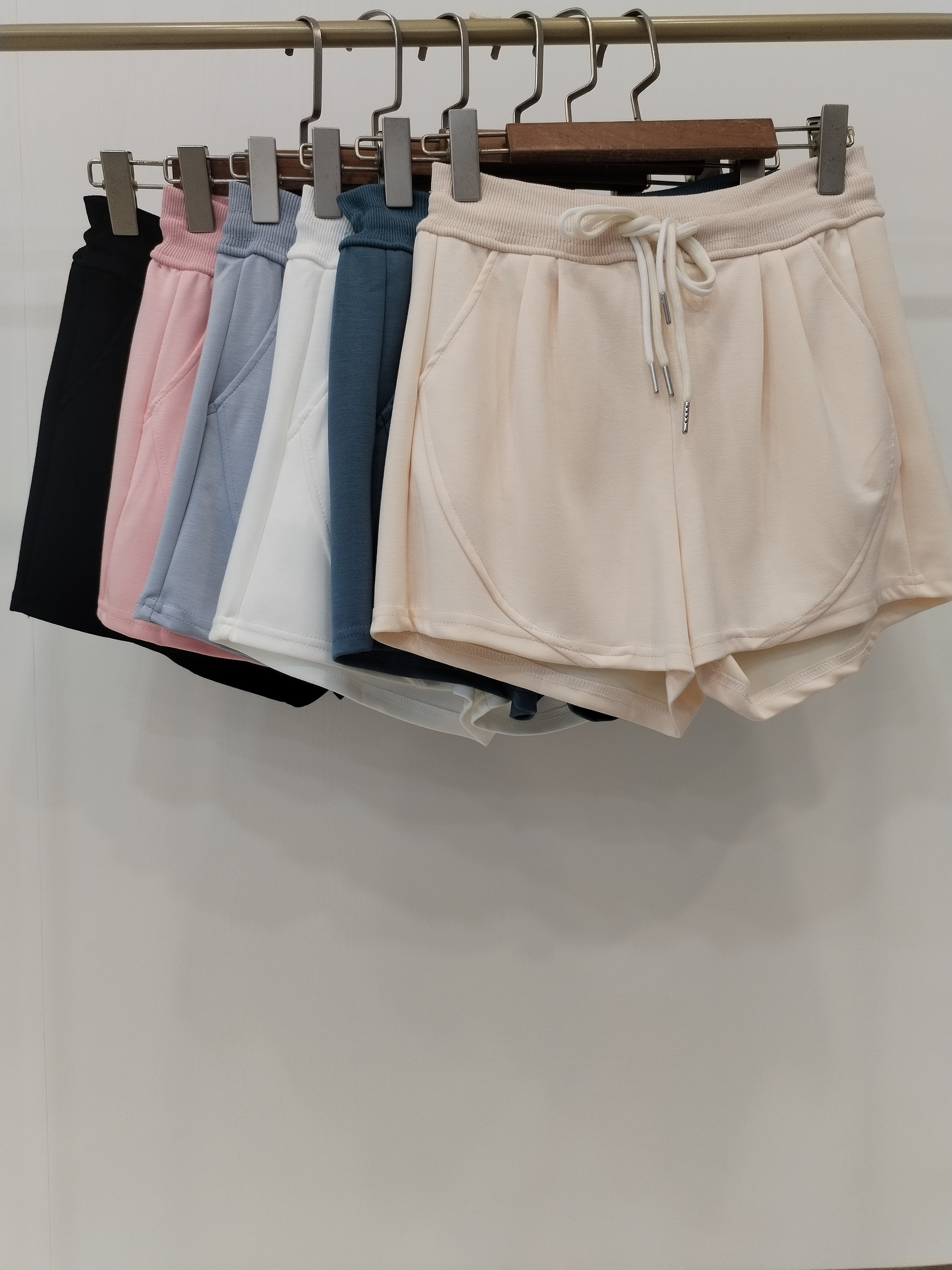 1027 Scostienne Contrast Tie-Waist Comfy Sweat Shorts w Pockets (UW 34-45cm; H 46-60cm; L 34cm)