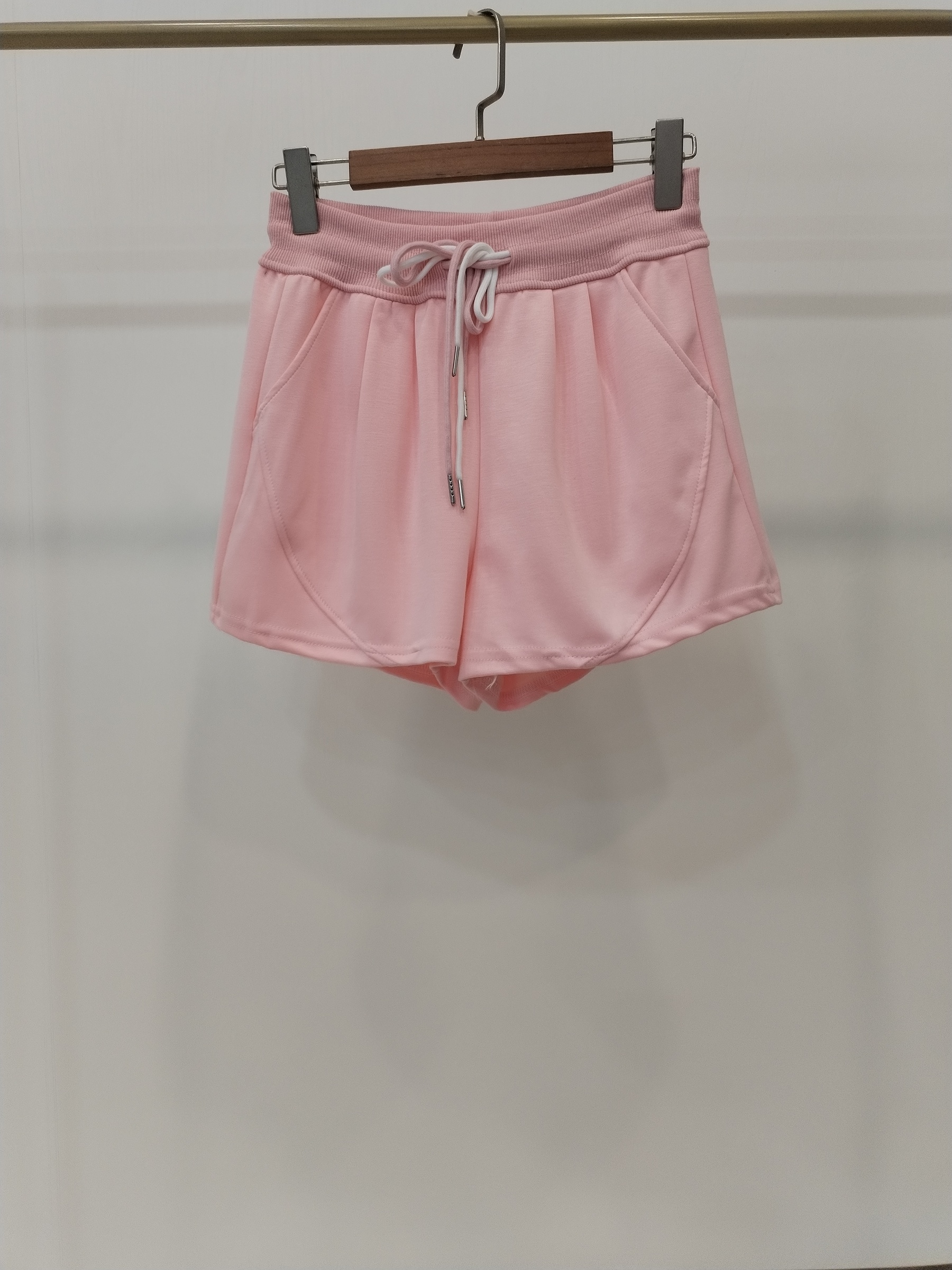 1027 Scostienne Contrast Tie-Waist Comfy Sweat Shorts w Pockets (UW 34-45cm; H 46-60cm; L 34cm)
