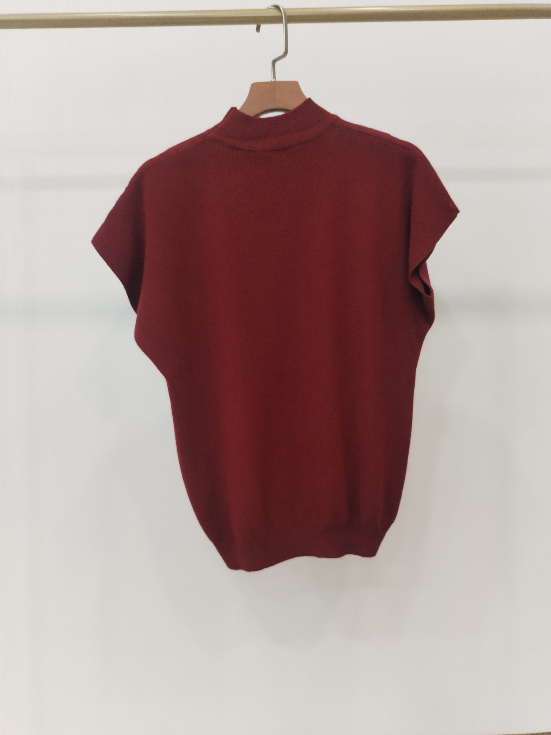 628 Clifton High Neck Cap Sleeve Knit Top (B 48-54cm; L 53cm)