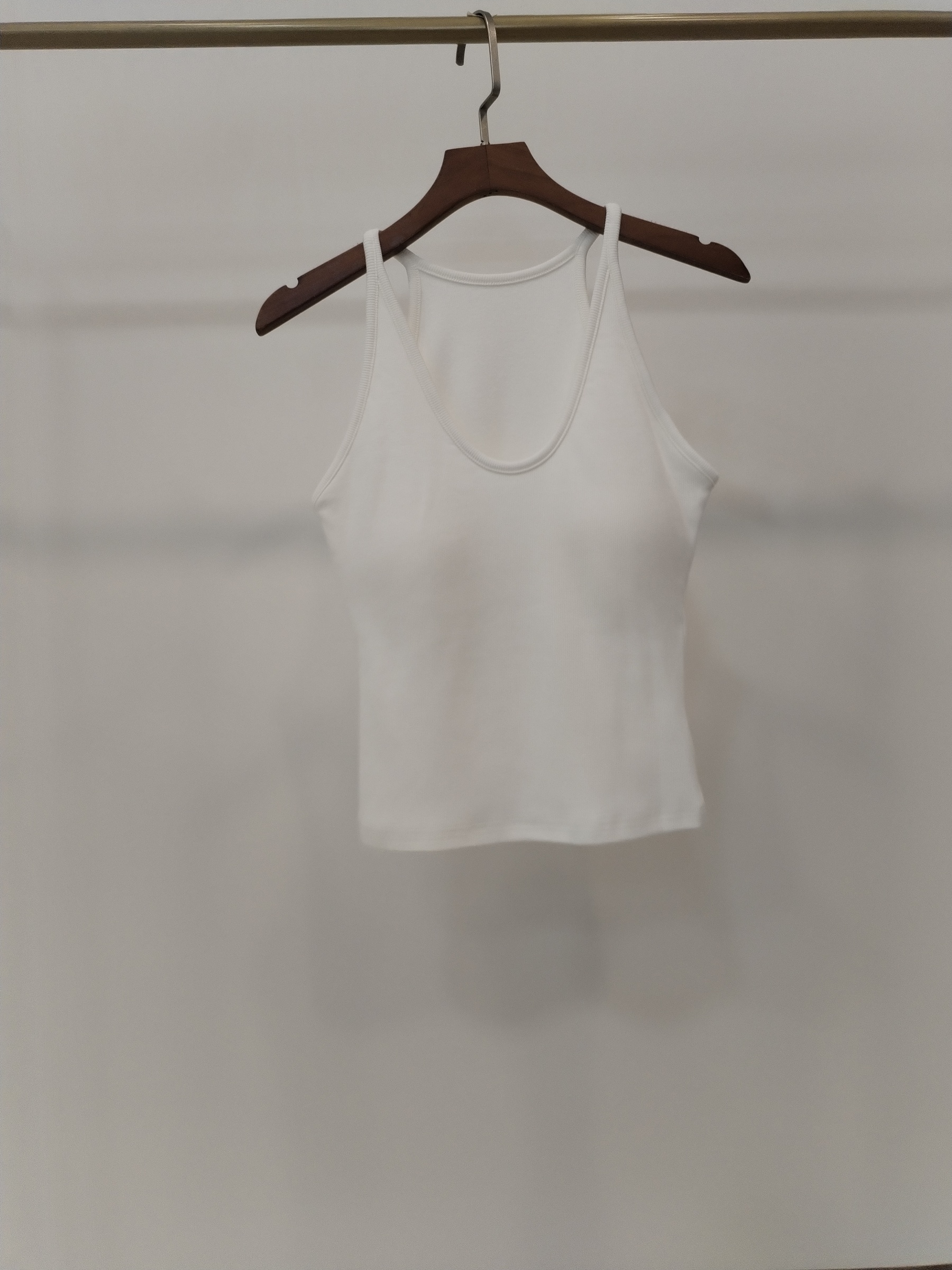 588 Urbanna U-Neck Alluring Strap Cotton Padded Top (B 32-49cm; L 50cm)