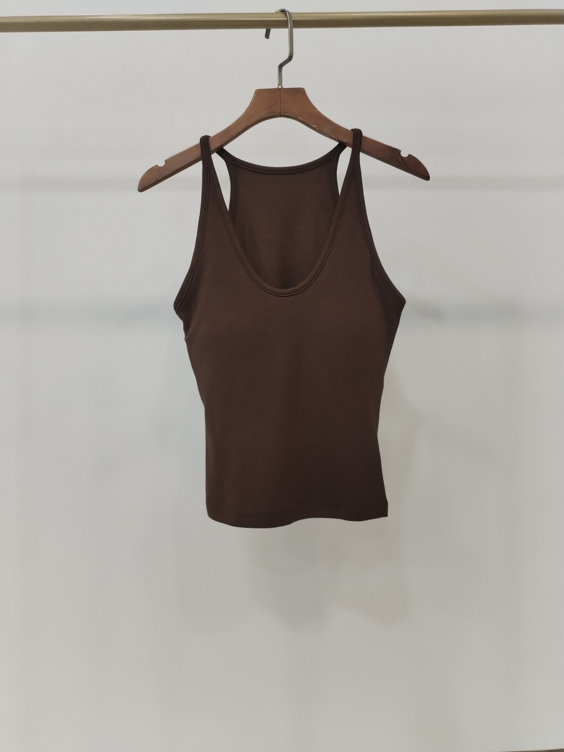 588 Urbanna U-Neck Alluring Strap Cotton Padded Top (B 32-49cm; L 50cm)