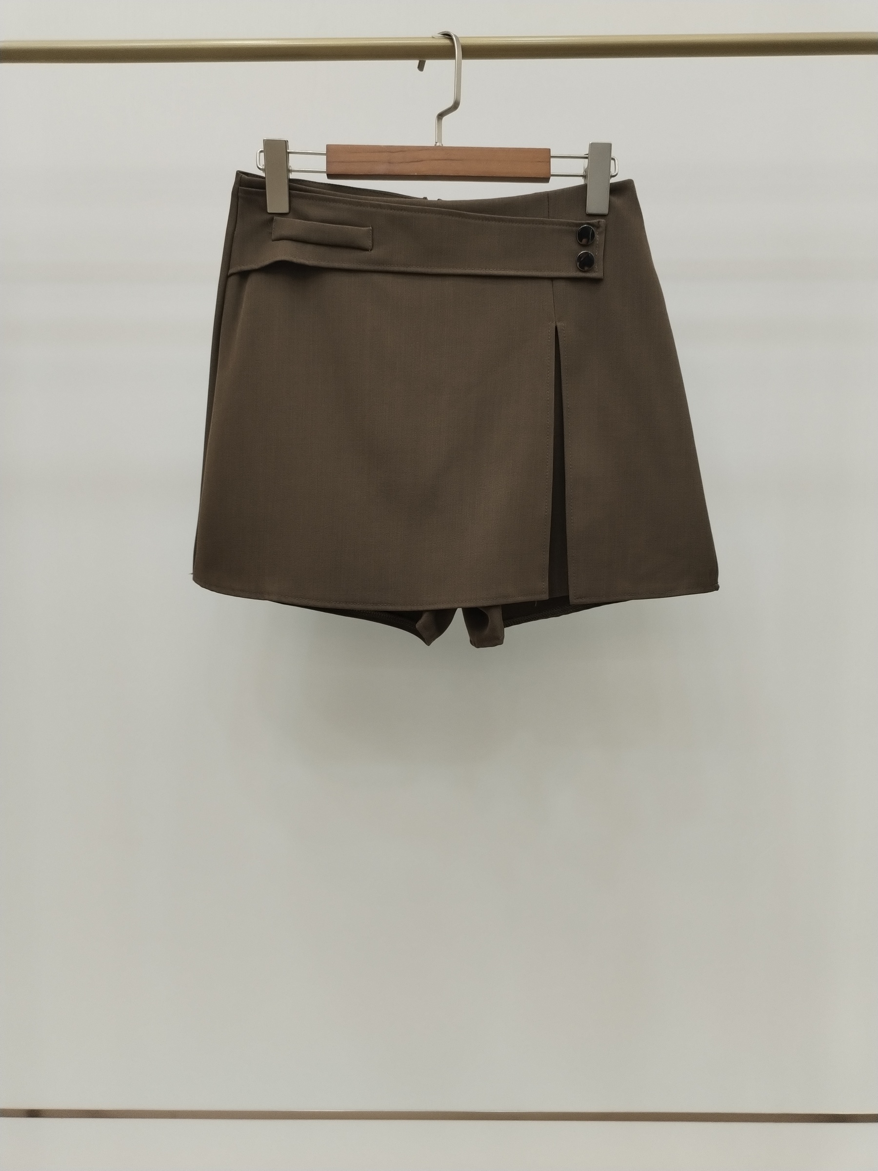 2503 Bora Back Zipper Skort (M: UW 37cm; H 46cm; L 37cm, L: UW 41cm; H 50cm; L 37cm)