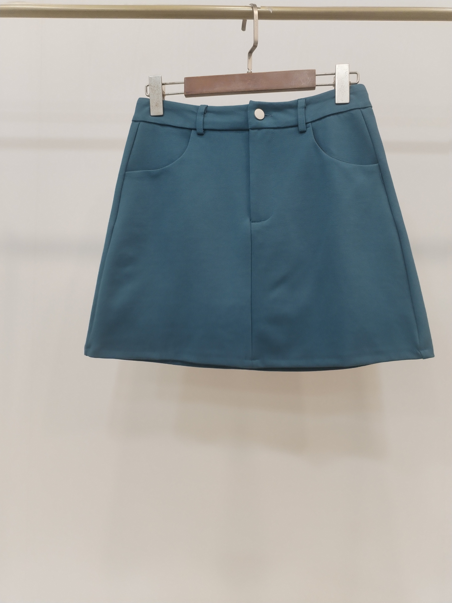 8902 Foretta Front Zipper Skirt w Pockets (M: UW 36-40cm; H 44-51cm; L 39cm, L: UW 38-42cm; H 46-53cm; L 40cm, XL: UW 41-45cm; H 49-55cm; L 40cm)