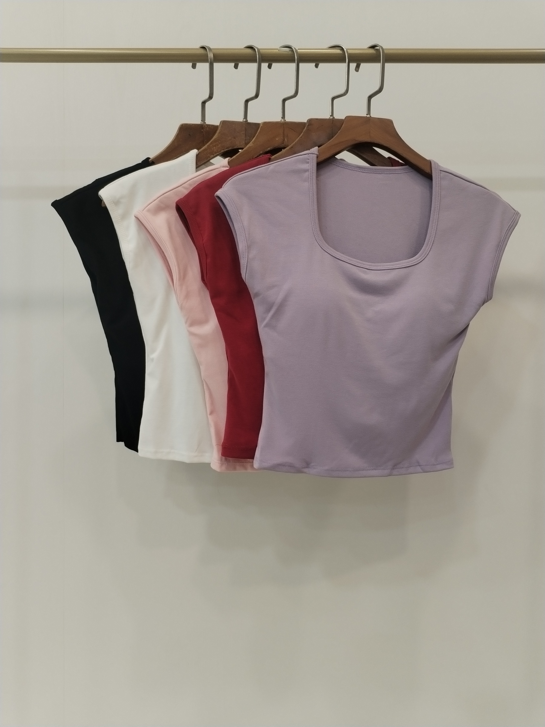 293 Sales: Prestine Square Neck Sleeveless Padded Cotton Top (B 32-42cm; L 38cm)