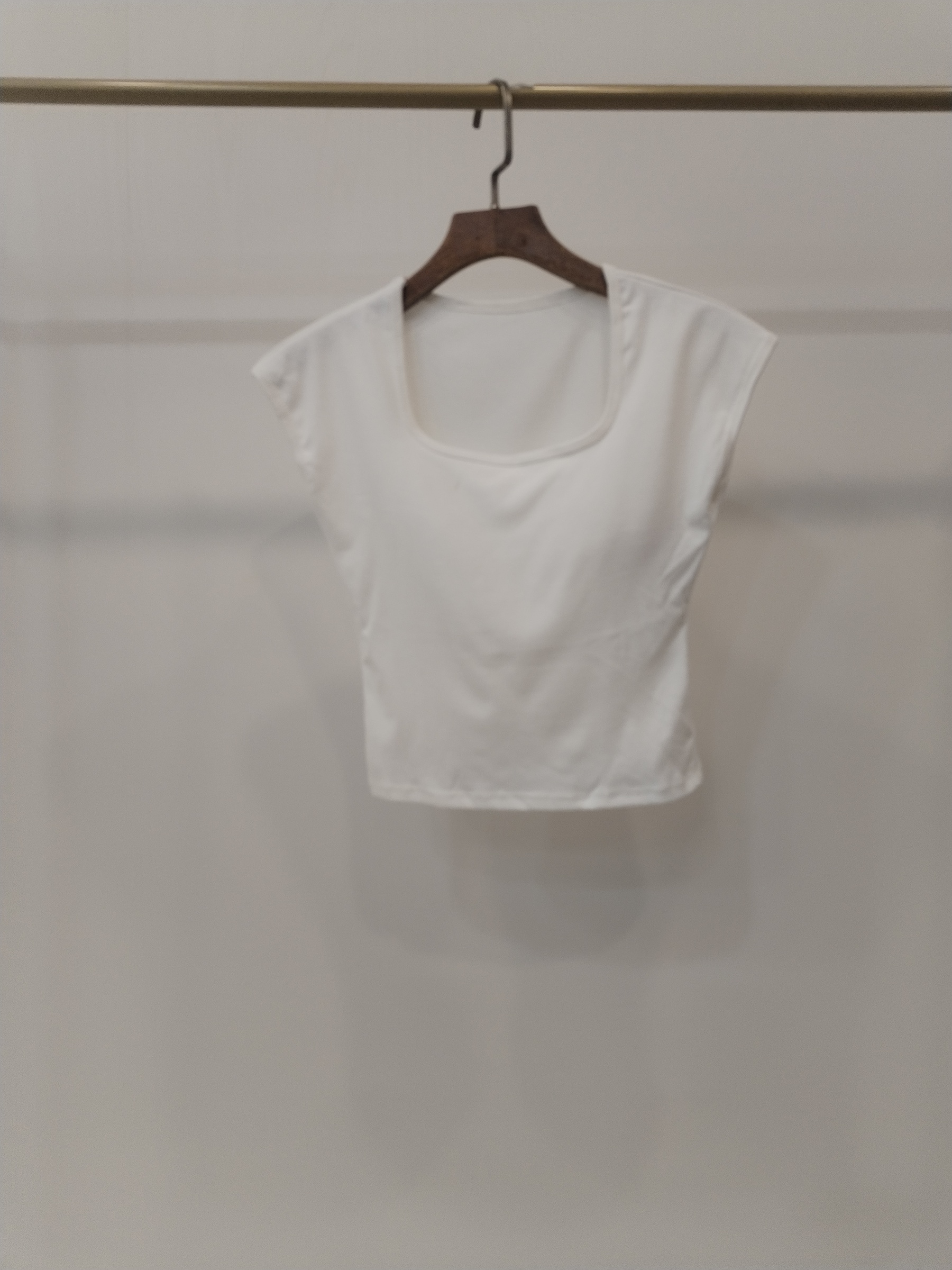 293 Sales: Prestine Square Neck Sleeveless Padded Cotton Top (B 32-42cm; L 38cm)