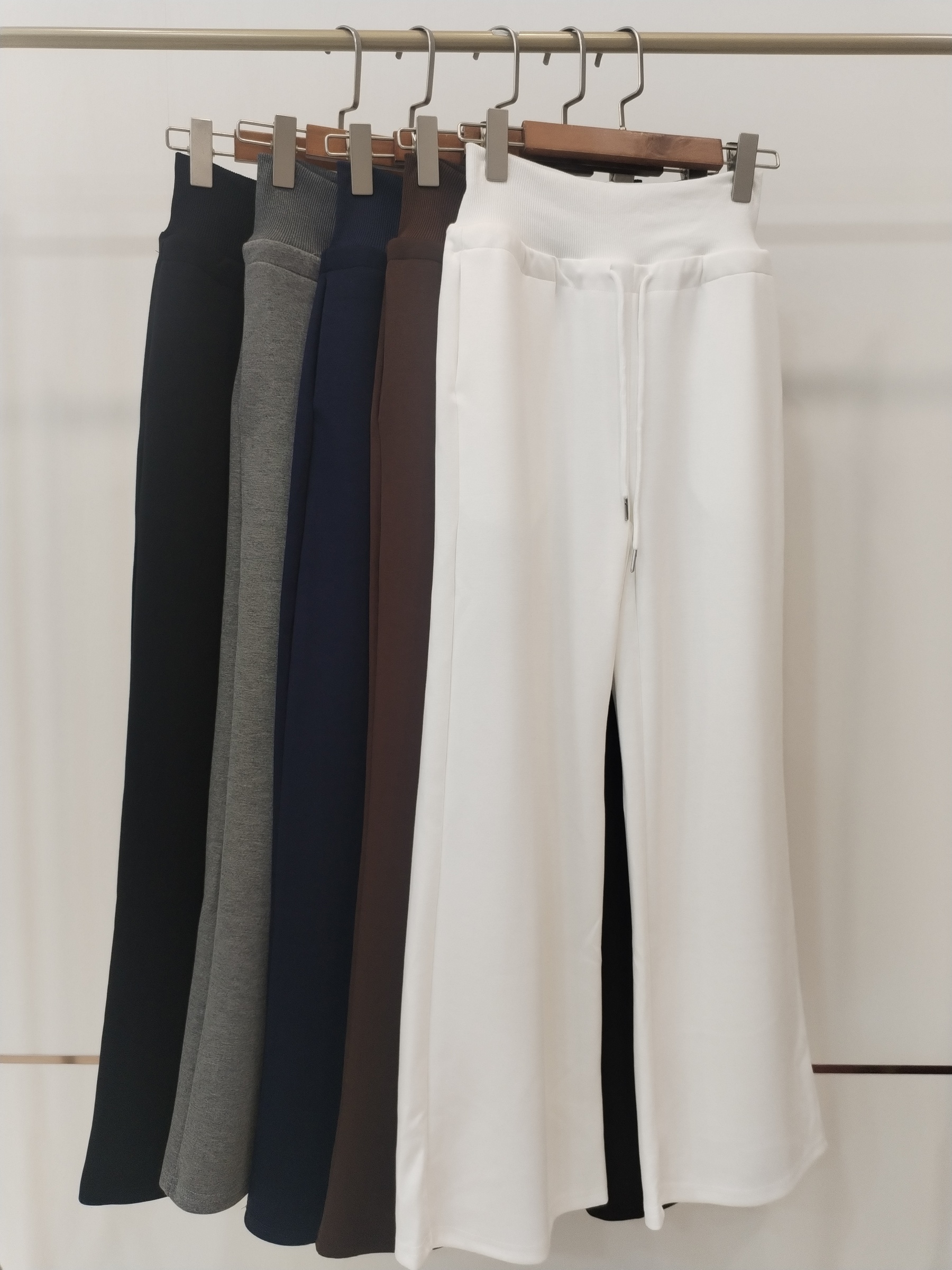 1170 Wivana Wide Waistband Sweat Pants (UW 37-47cm; H 44-54cm; L 99cm)