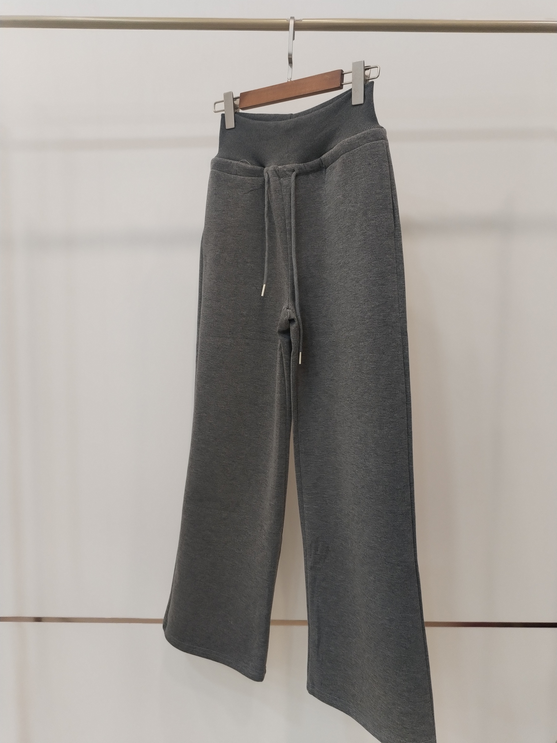 1170 Wivana Wide Waistband Sweat Pants (UW 37-47cm; H 44-54cm; L 99cm)