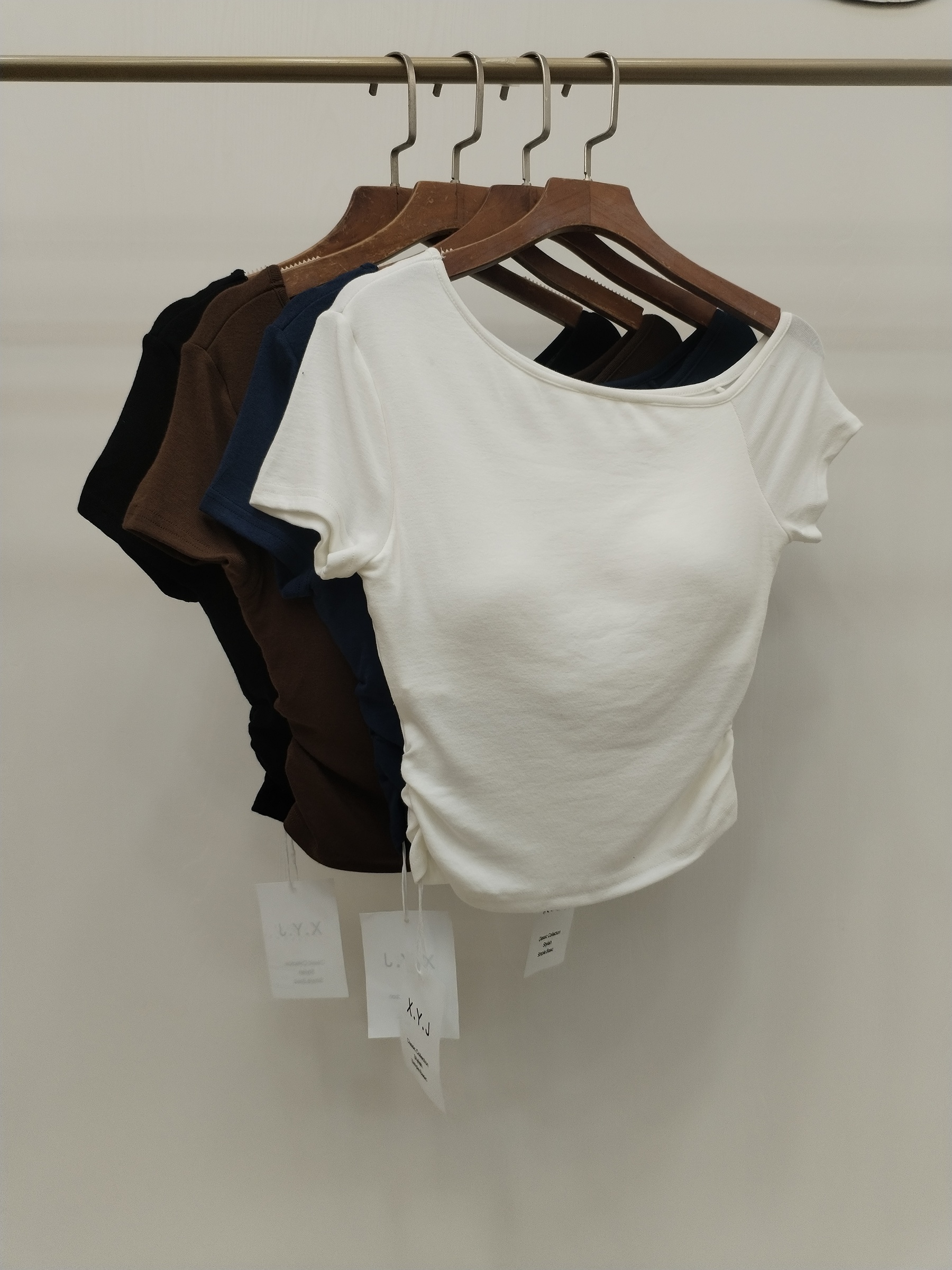 533 Alora Asymmetrical Neck Side Ruched Cotton Padded Top (B 35-49cm; L 48cm)