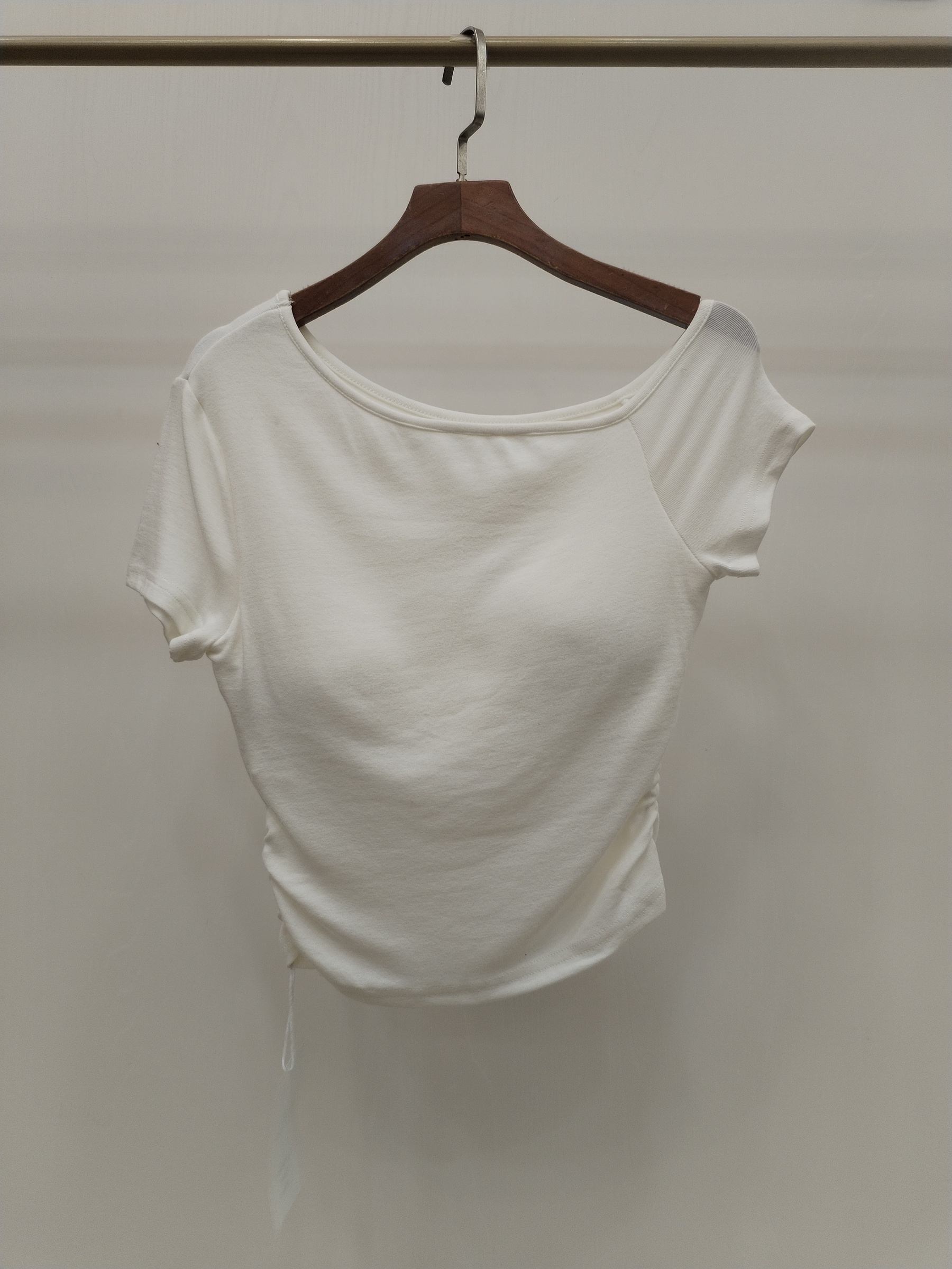 533 Alora Asymmetrical Neck Side Ruched Cotton Padded Top (B 35-49cm; L 48cm)