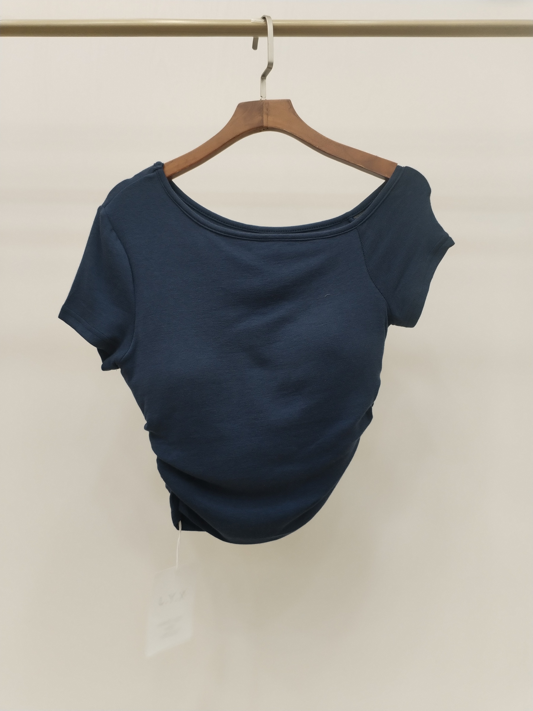 533 Alora Asymmetrical Neck Side Ruched Cotton Padded Top (B 35-49cm; L 48cm)