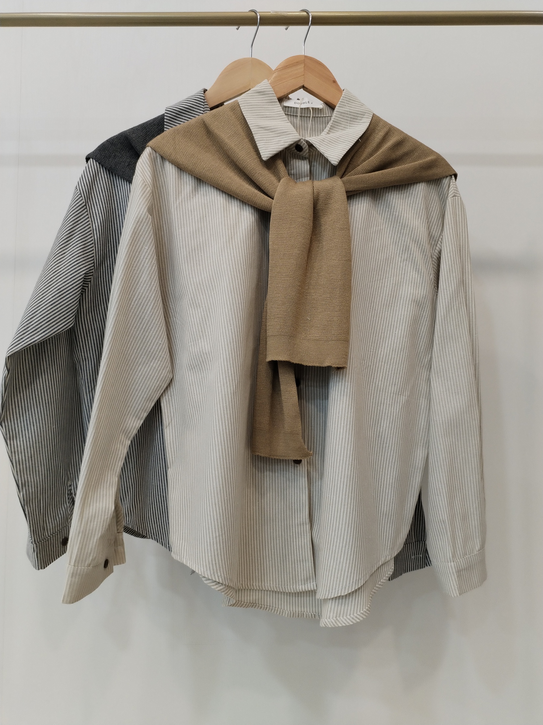 2532 Reanette Striped Shirt w Collar Layering Shawl (B 57cm; L 63cm)