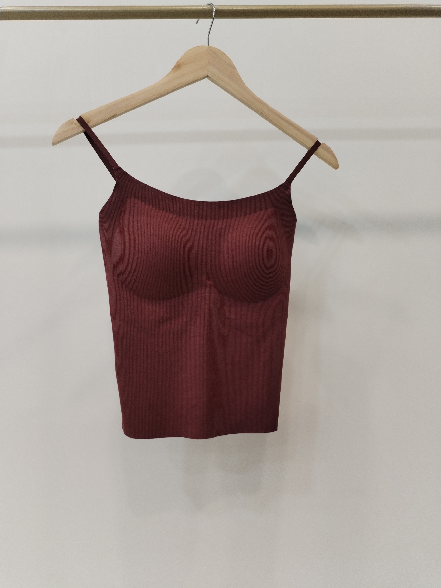 605 Arlio Adjustable Strap Cotton Padded Top (B 36-45cm; L 46cm)