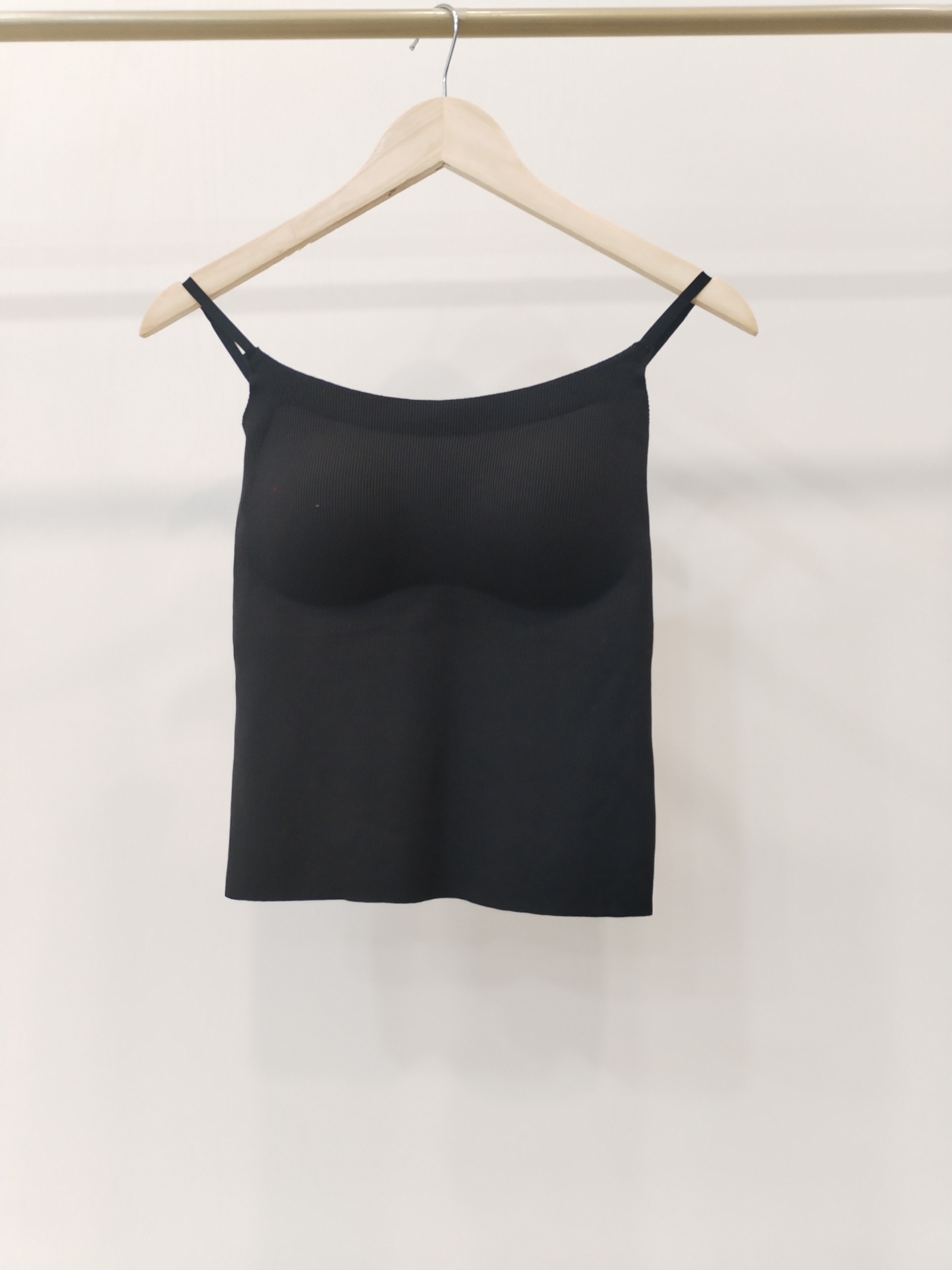 605 Arlio Adjustable Strap Cotton Padded Top (B 36-45cm; L 46cm)