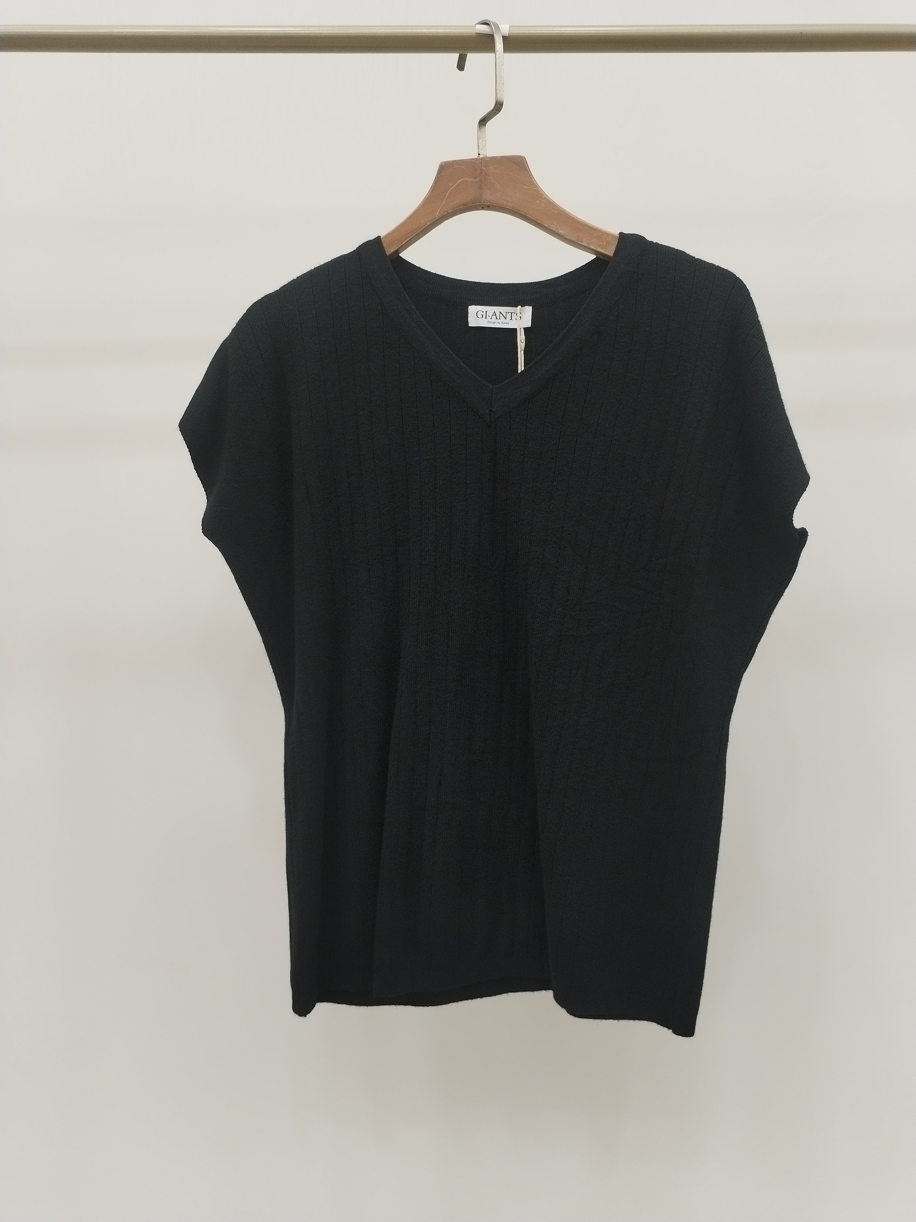 C511 Vilda V-Neck Cap Sleeve knit Top (B 49-53cm; L 53cm)