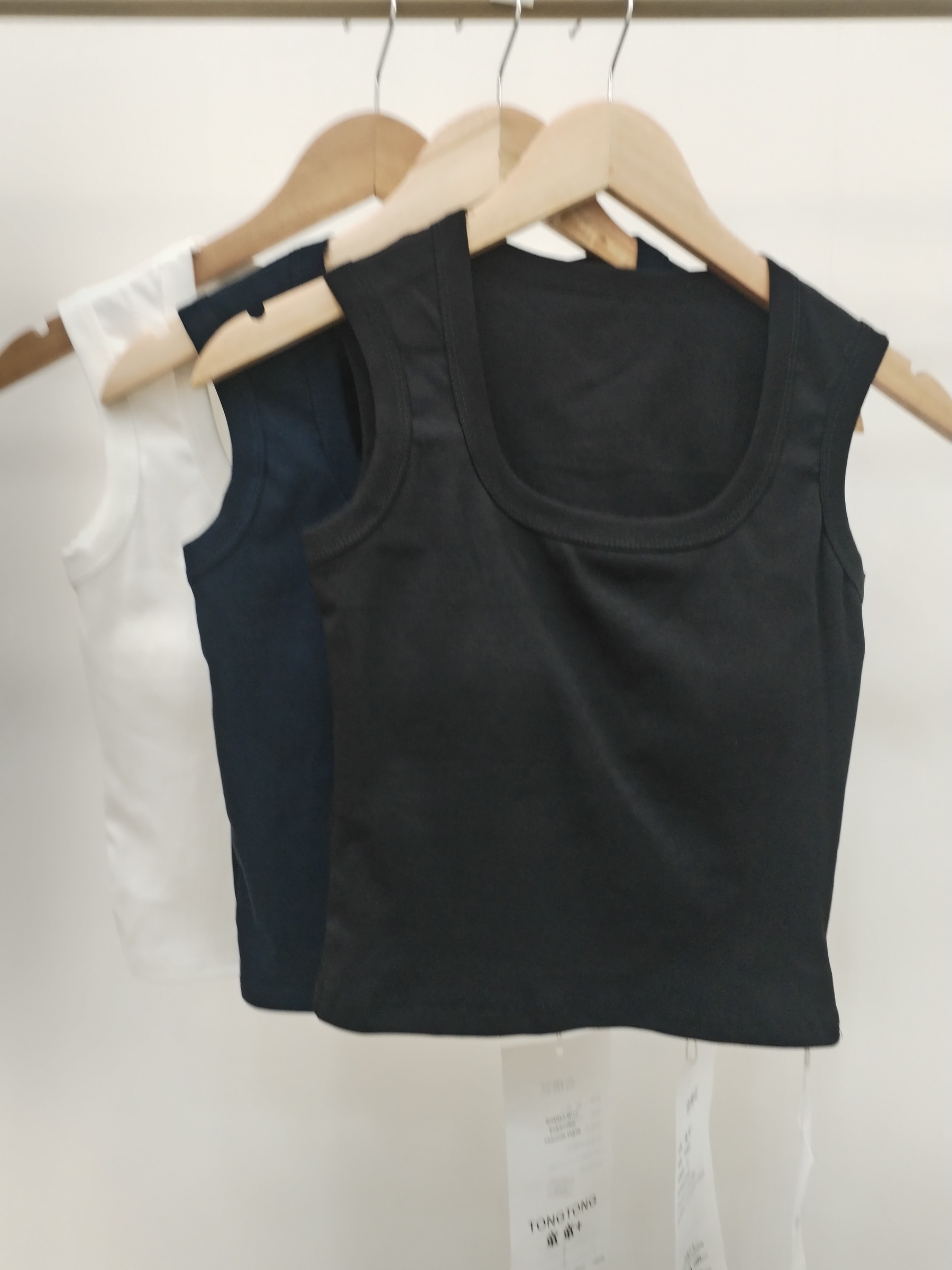 8929 Trenton Padded Cotton Tank Top (B 35-49cm; L 40cm)