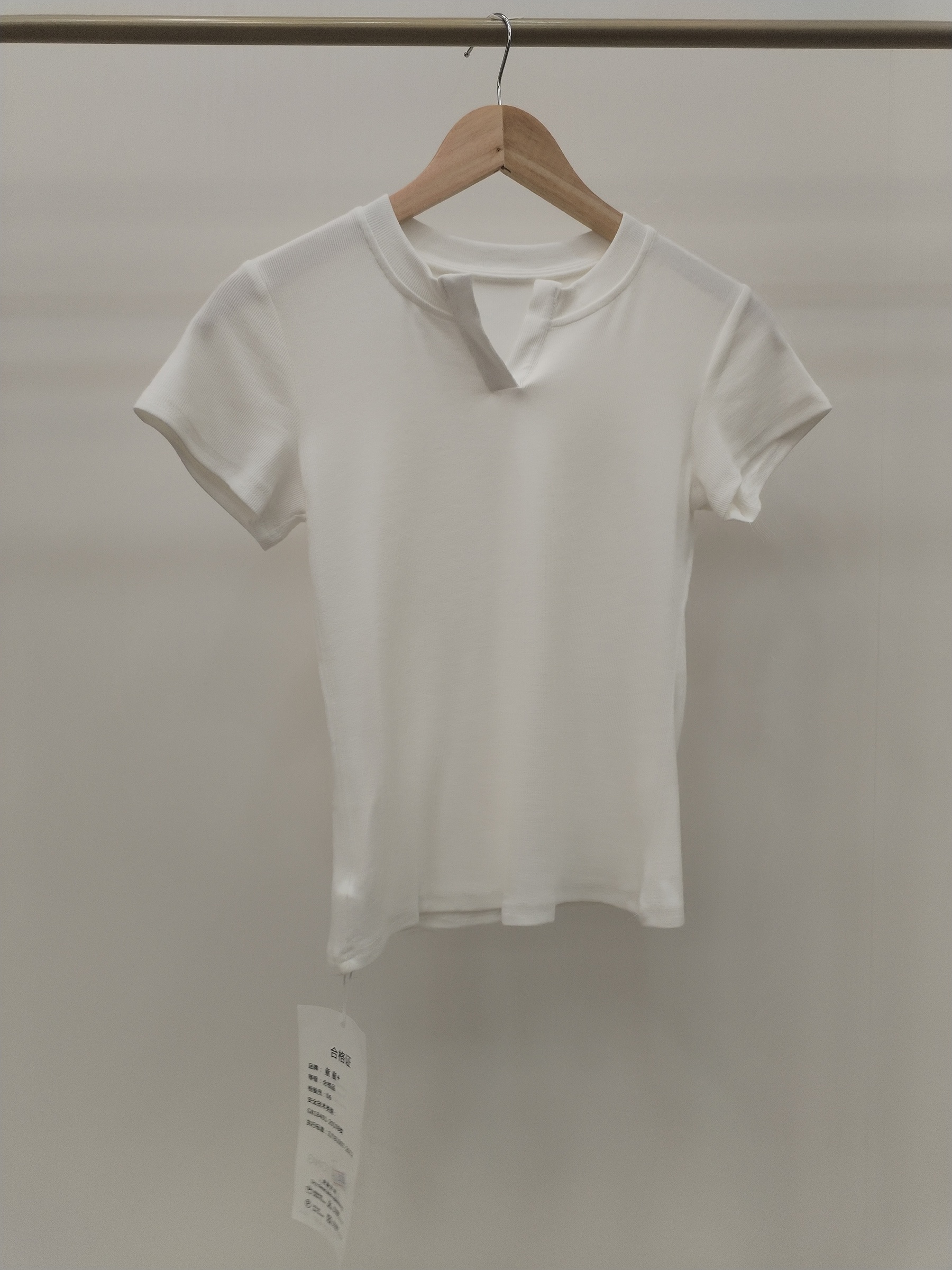 5506 Colvin Split Crew Neck Cotton Top (B 38-49cm; L 54cm)