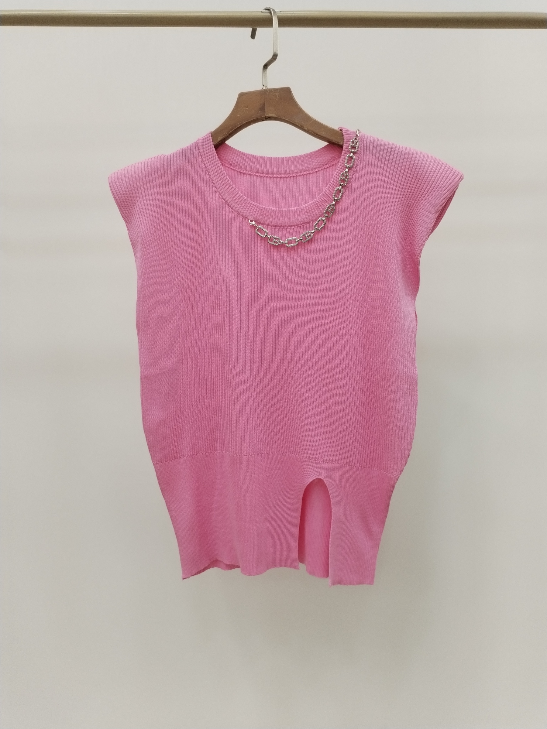 1085 Roosevelt Ribbed Sleeveless Knit Top (B 42-53cm; L 51cm)
