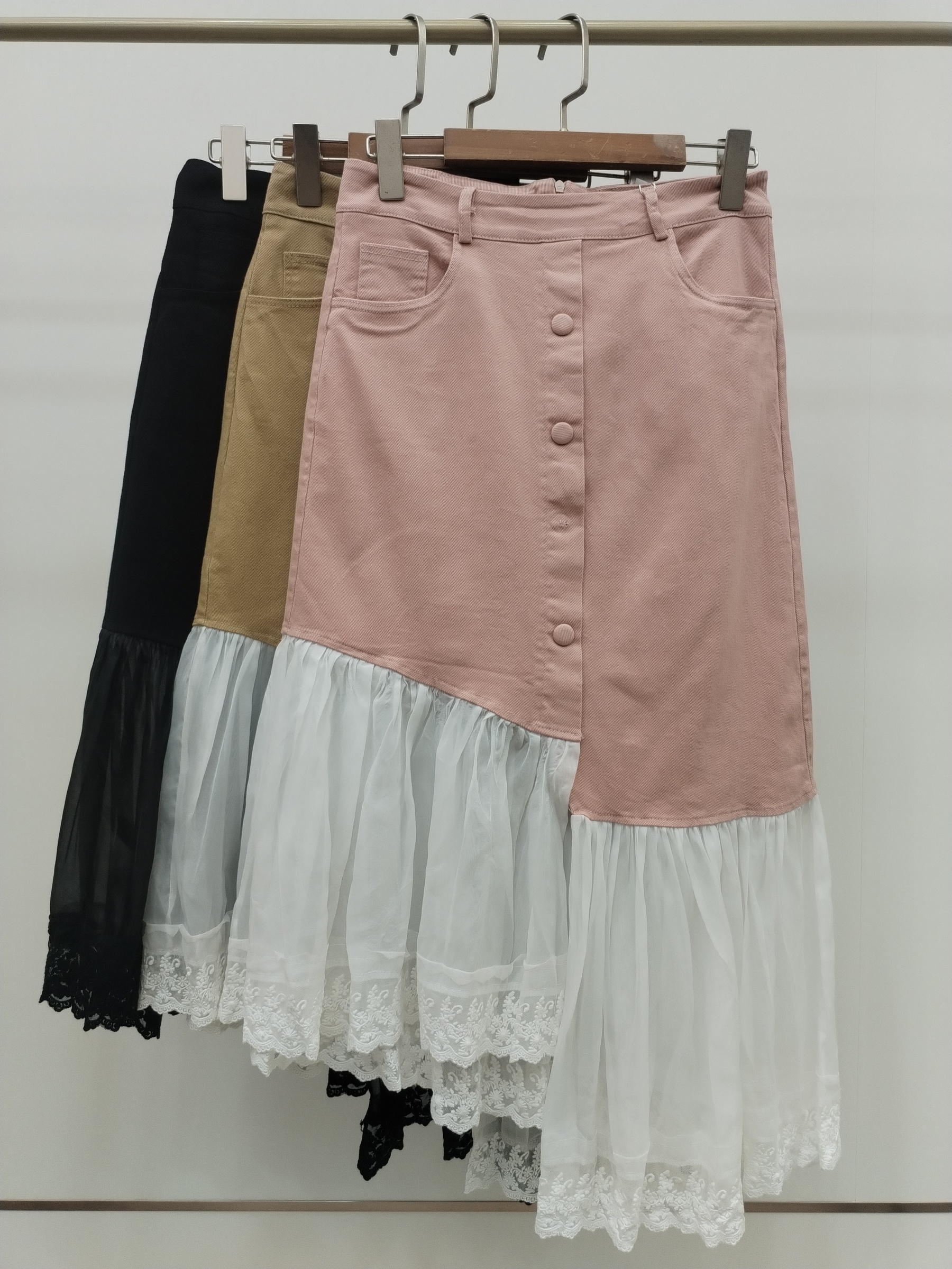 6781 Arla Asymmetrical Lacy Hem Back Zipper Denim Skirt (UW 38-39cm; H 46-52cm; L 70/87cm)