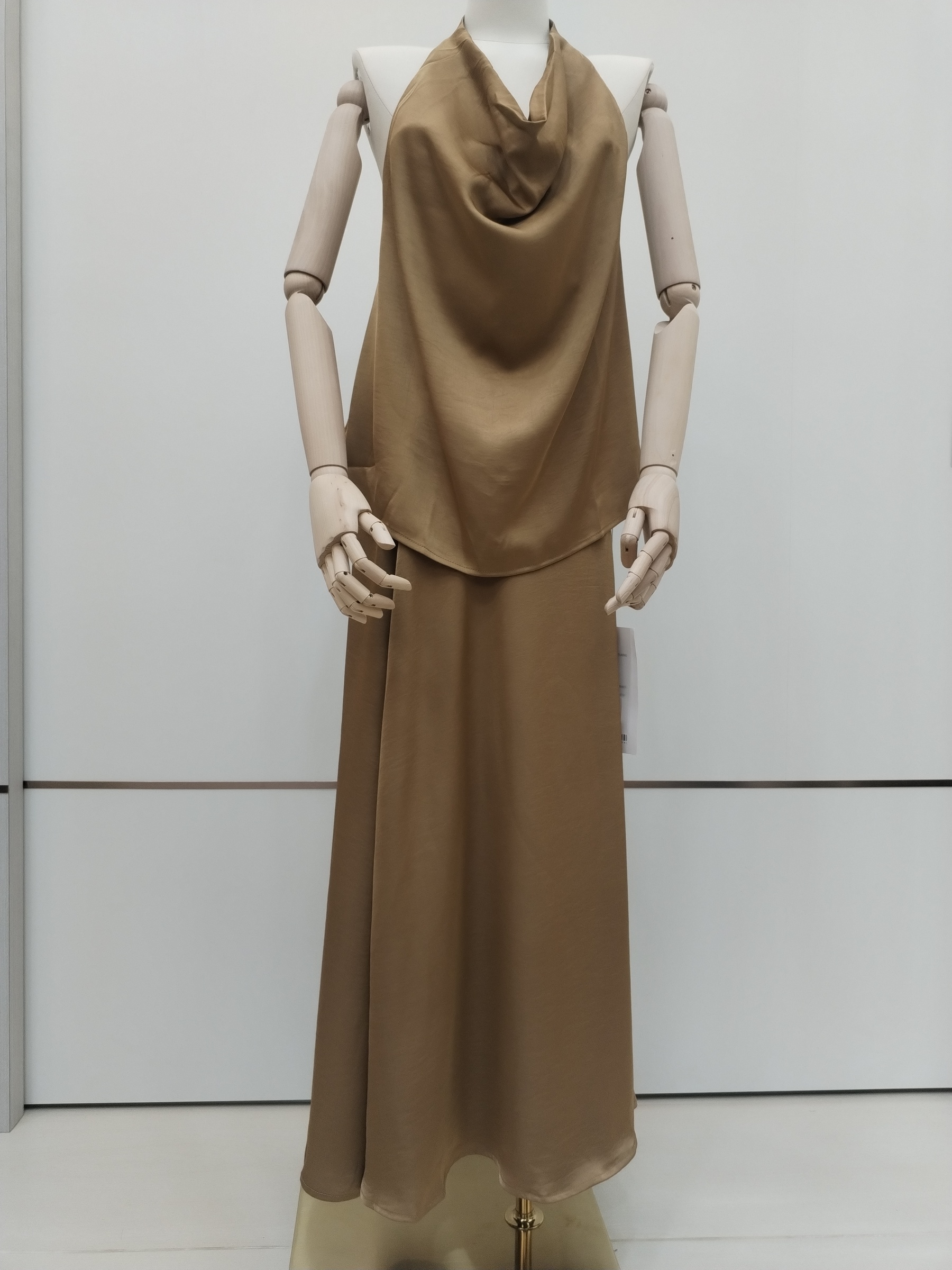 8722 Helina Satin Halter Neck Top & Flared Skirt Set (Top: B 41-50cm; L 56cm, Bottom: UW 32-41cm; H 55-57cm; L 94cm)