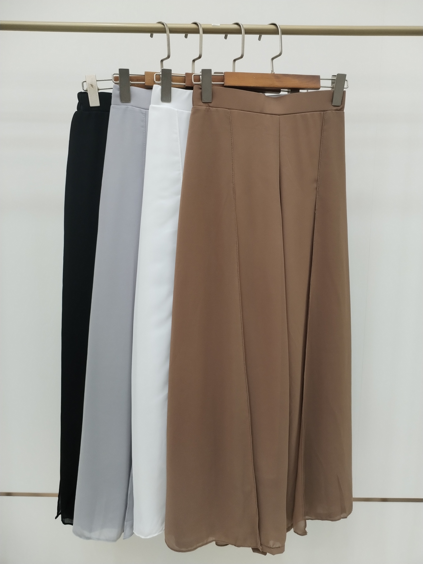 1527 Phalicia Chiffon Palazzo (UW 32-43cm; H 44-50cm; L 95cm)