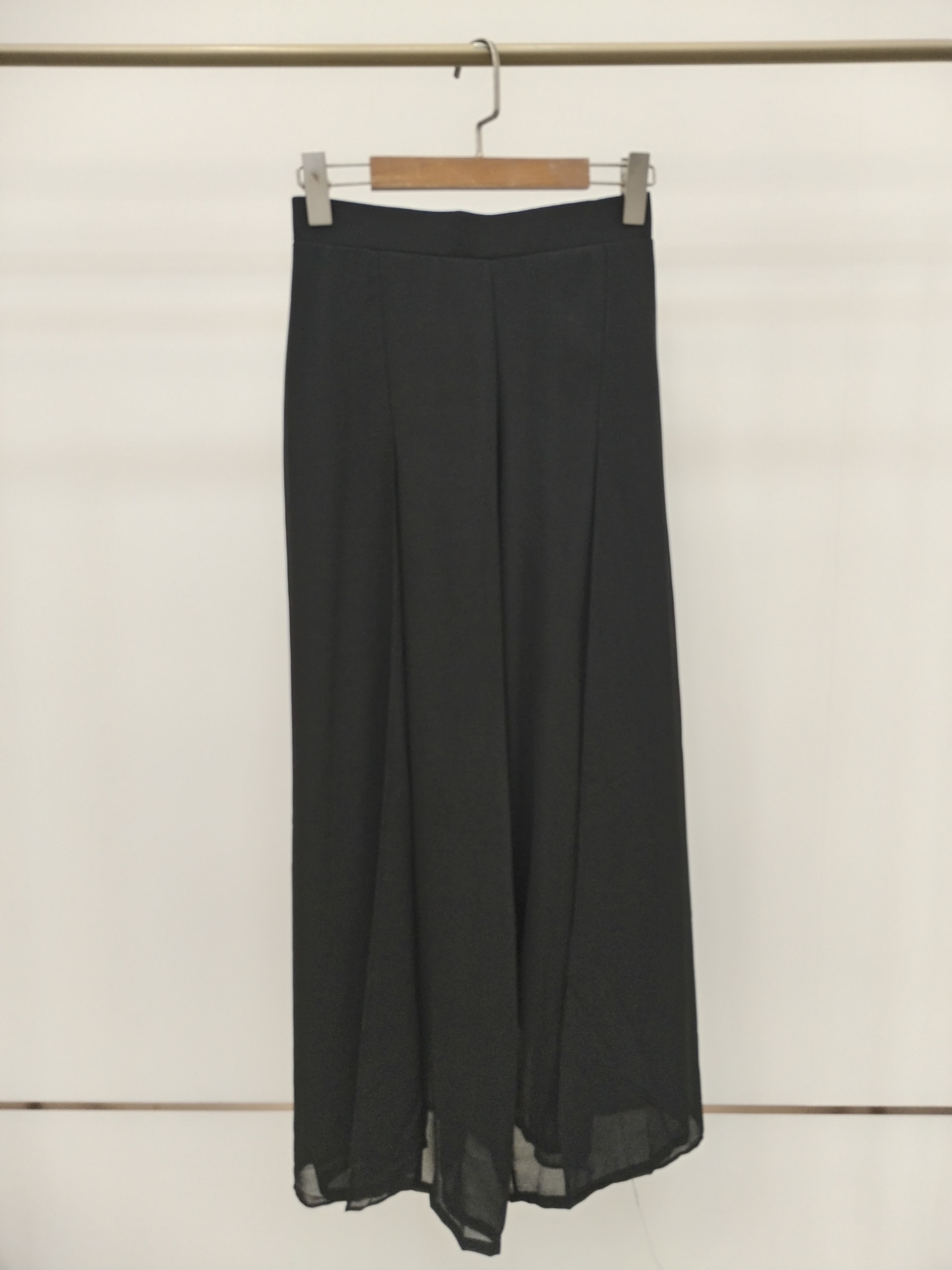 1527 Phalicia Chiffon Palazzo (UW 32-43cm; H 44-50cm; L 95cm)