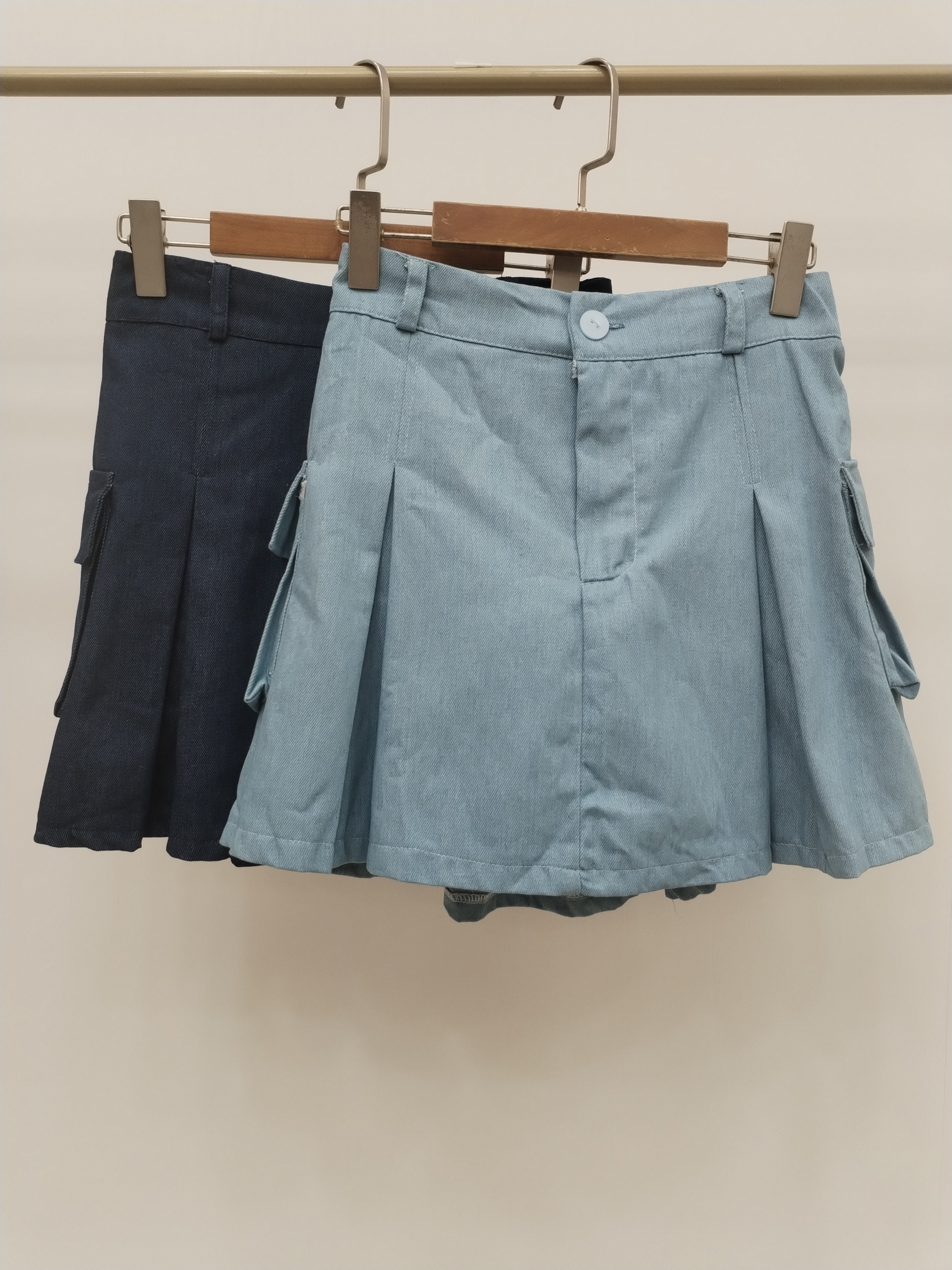 00034 Desilia Front Zipper Mini Denim Cargo Skirt (UW 34-48cm; H 48-58cm; L 40cm)