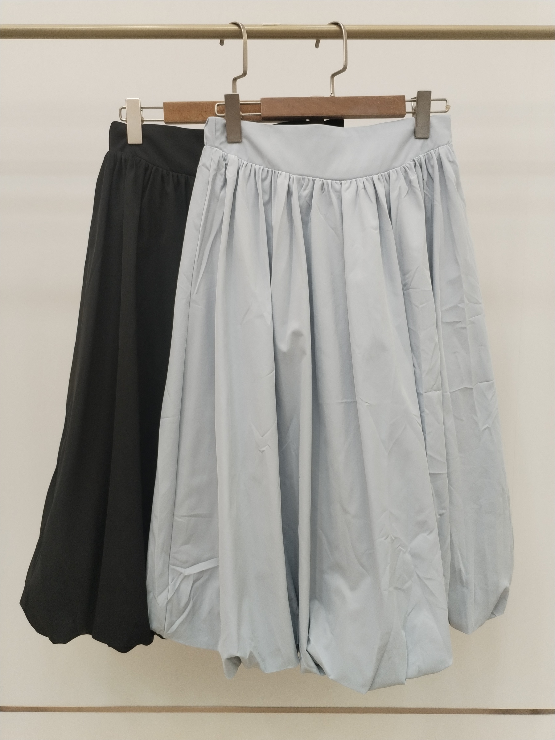 66166 Bonisha Half Elastic Waist Midi Bubble Skirt (UW 35-49cm; H 60cm; L 78cm)