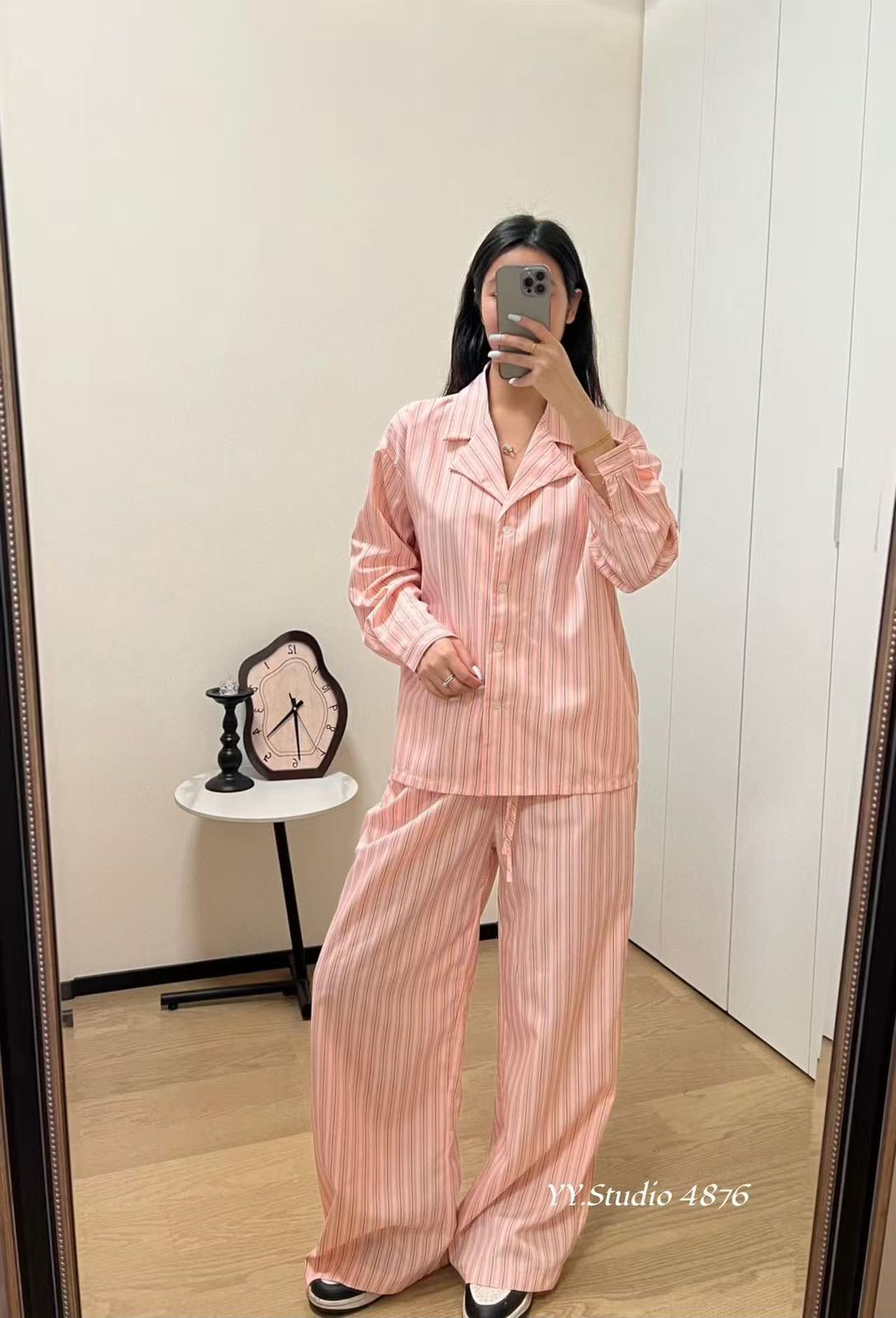 4876 Oaselle Striped Oversized Lapel Collar Shirt & Elastic Tie-Waist Pants (Top: B 61cm; L 62cm, Bottom: UW 31-50cm; H 57cm; L 103cm)