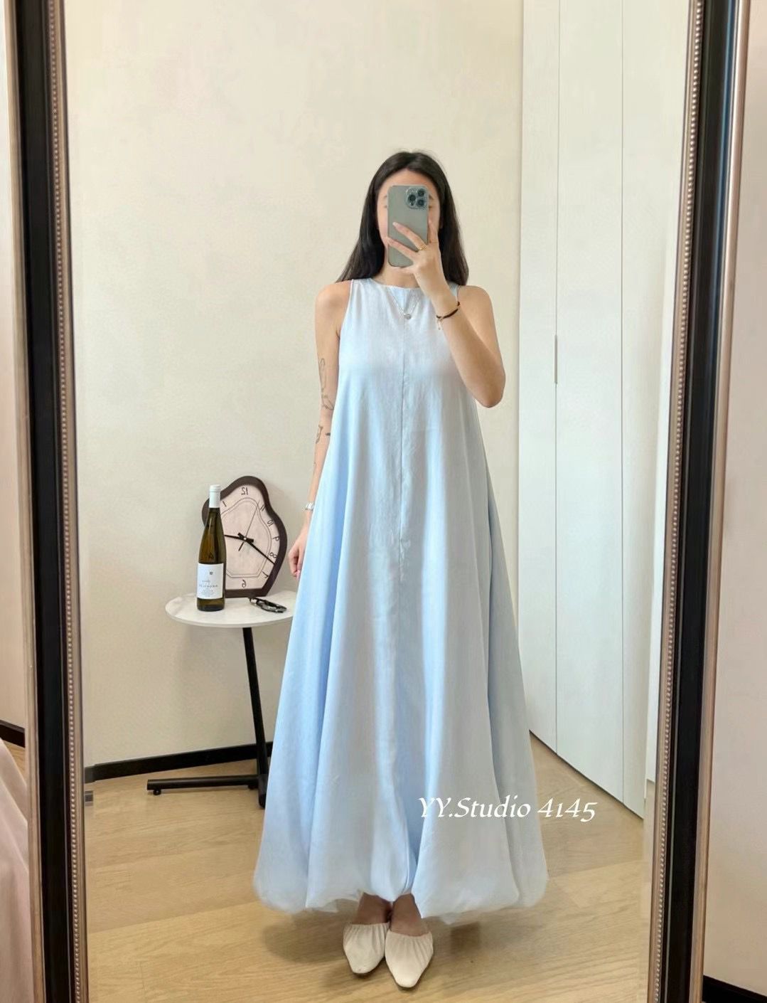 4145 Harvinna Halter Neck Maxi Dress (B 51cm; H FS; L 127cm)