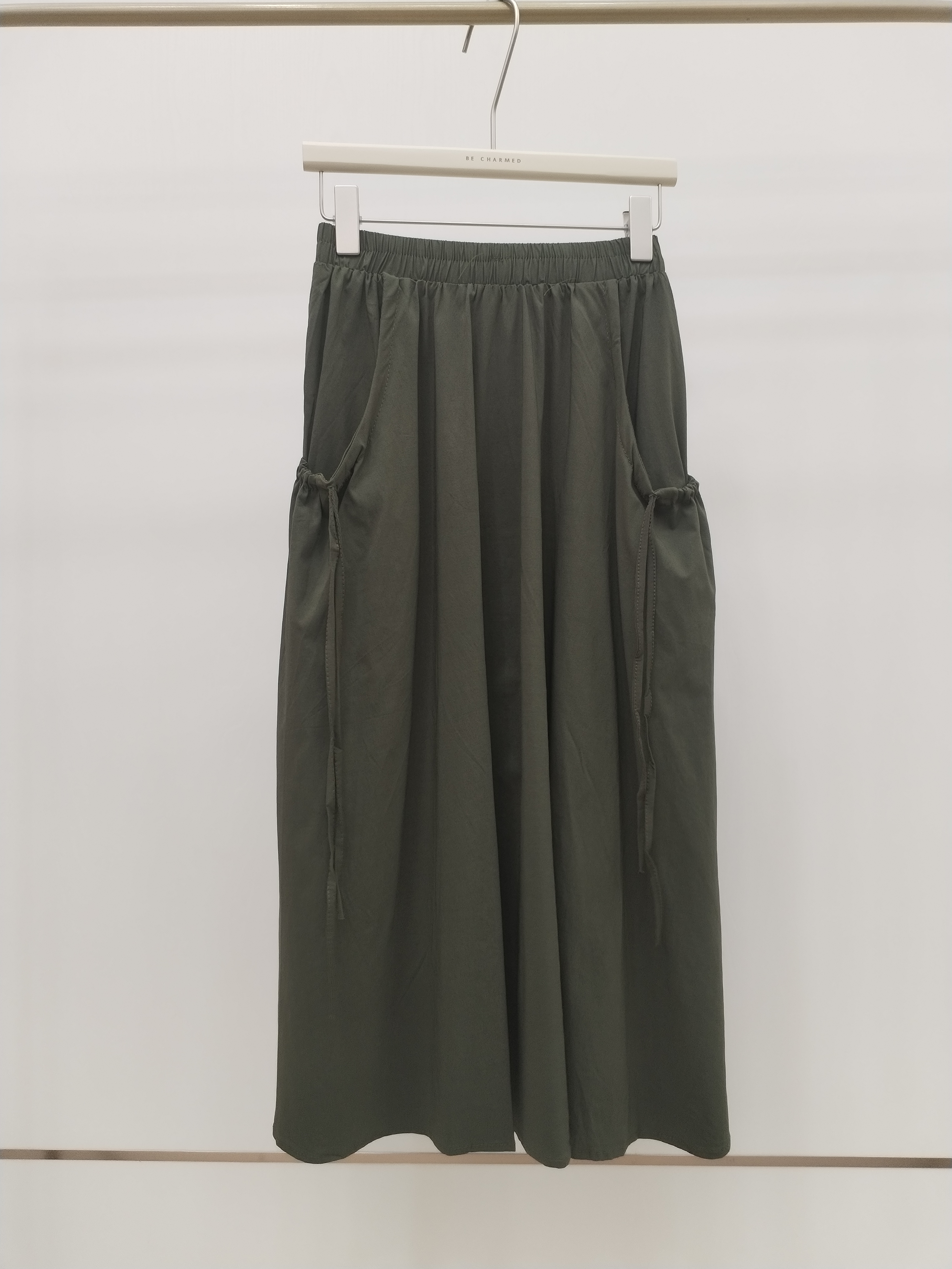 1812 Marleigh Elastic Waist Midi Skirt (UW 31-50cm; H 50-66cm; L 80cm)