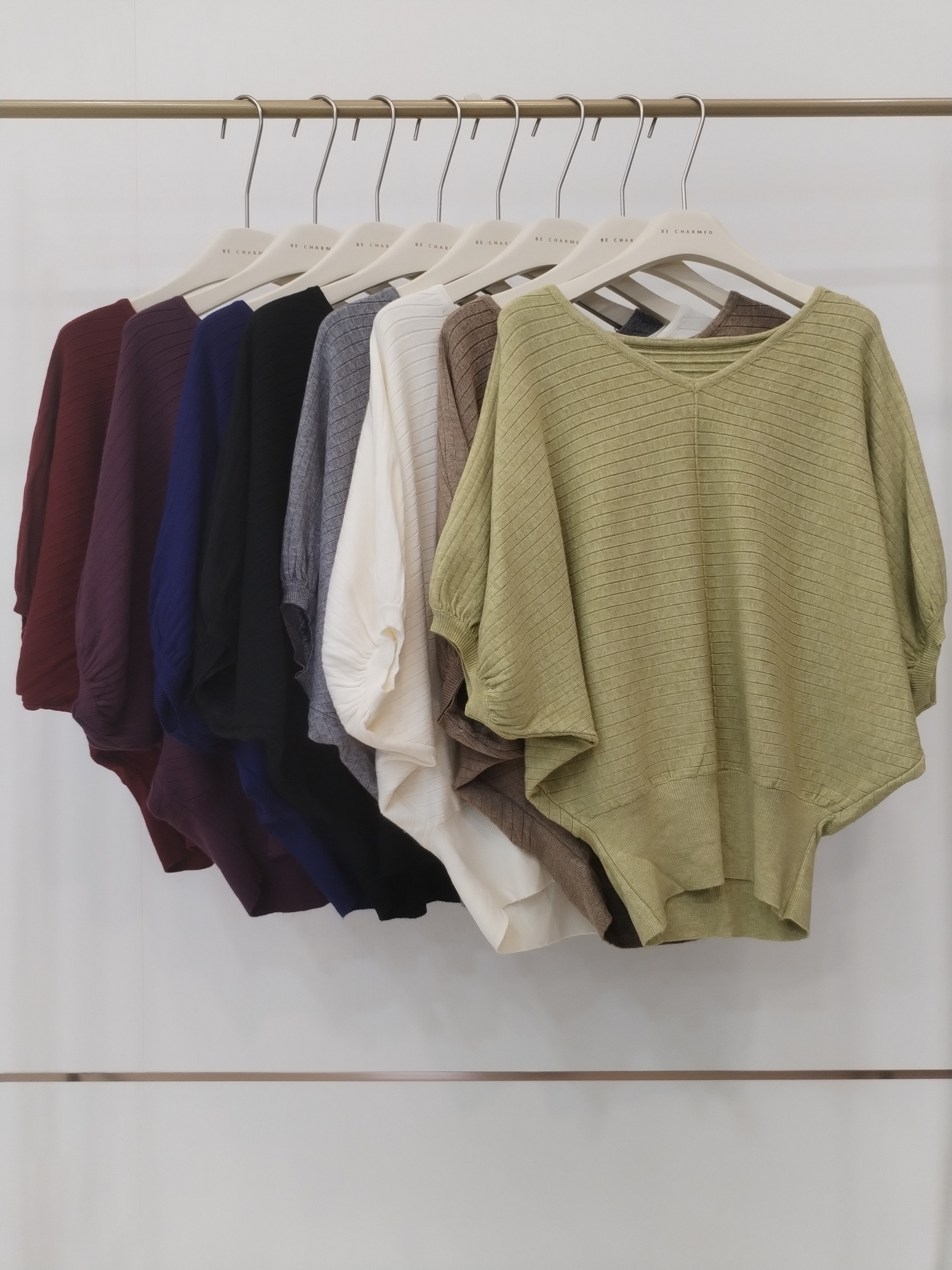 2526 Vannoline V- Neck Batwing Knit Top (B FS; L 59cm)