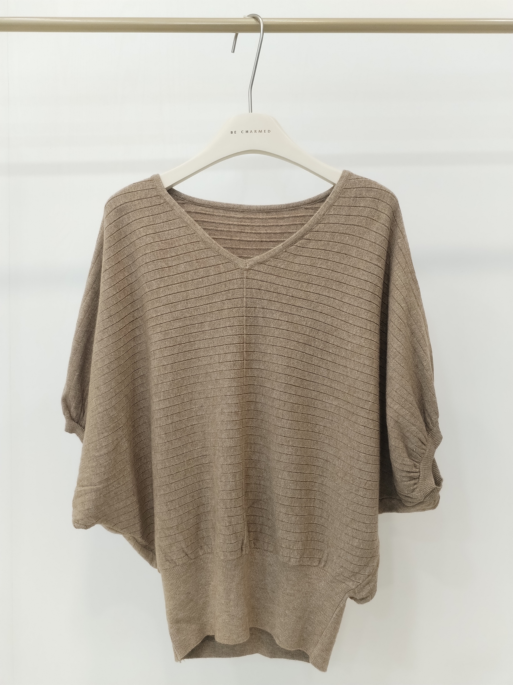 2526 Vannoline V- Neck Batwing Knit Top (B FS; L 59cm)
