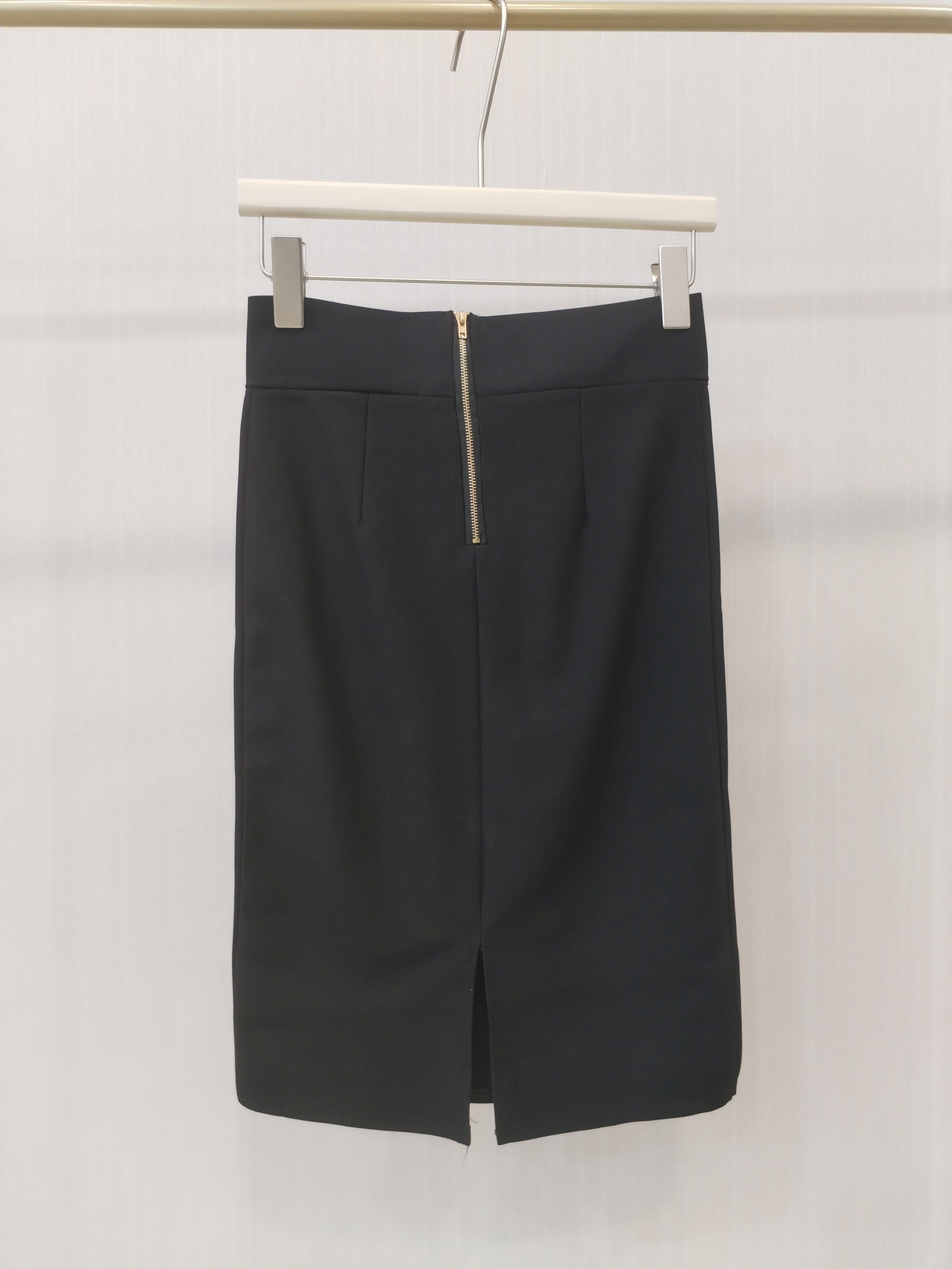 1121 Patsy Back Slit Pencil Skirt w Zipper (UW 33-38cm; H 37-47cm; L 57cm)