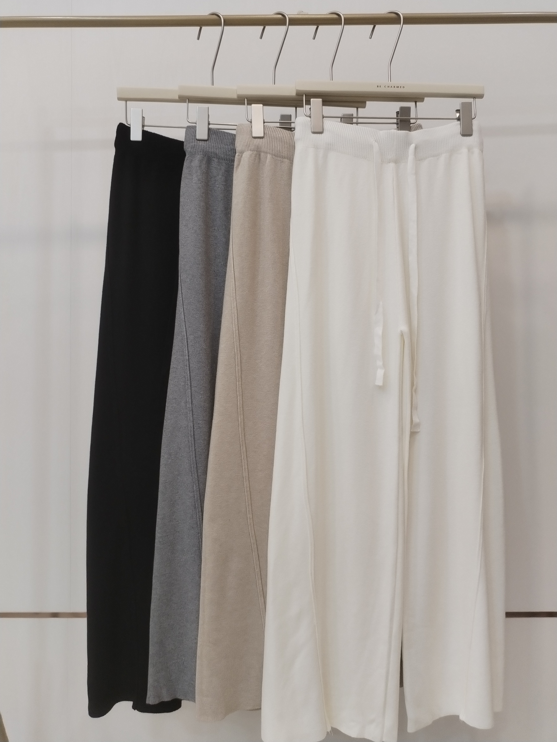 6103 Korra Knitted Palazzo (UW 35-51cm; H 45-70cm; L 97cm)