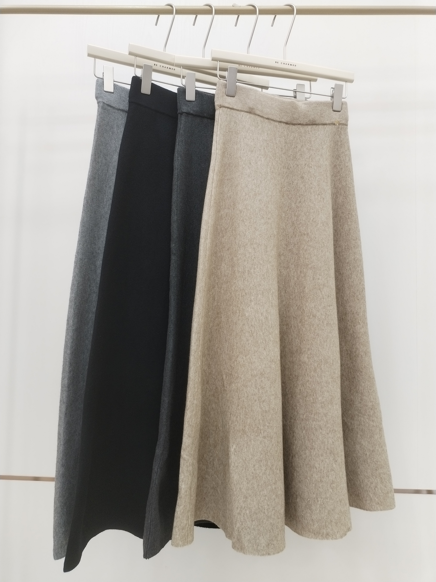 3852 Myrella Maxi Flare Knitted Skirt (UW 32-52cm; H 48-78cm; L 89cm)