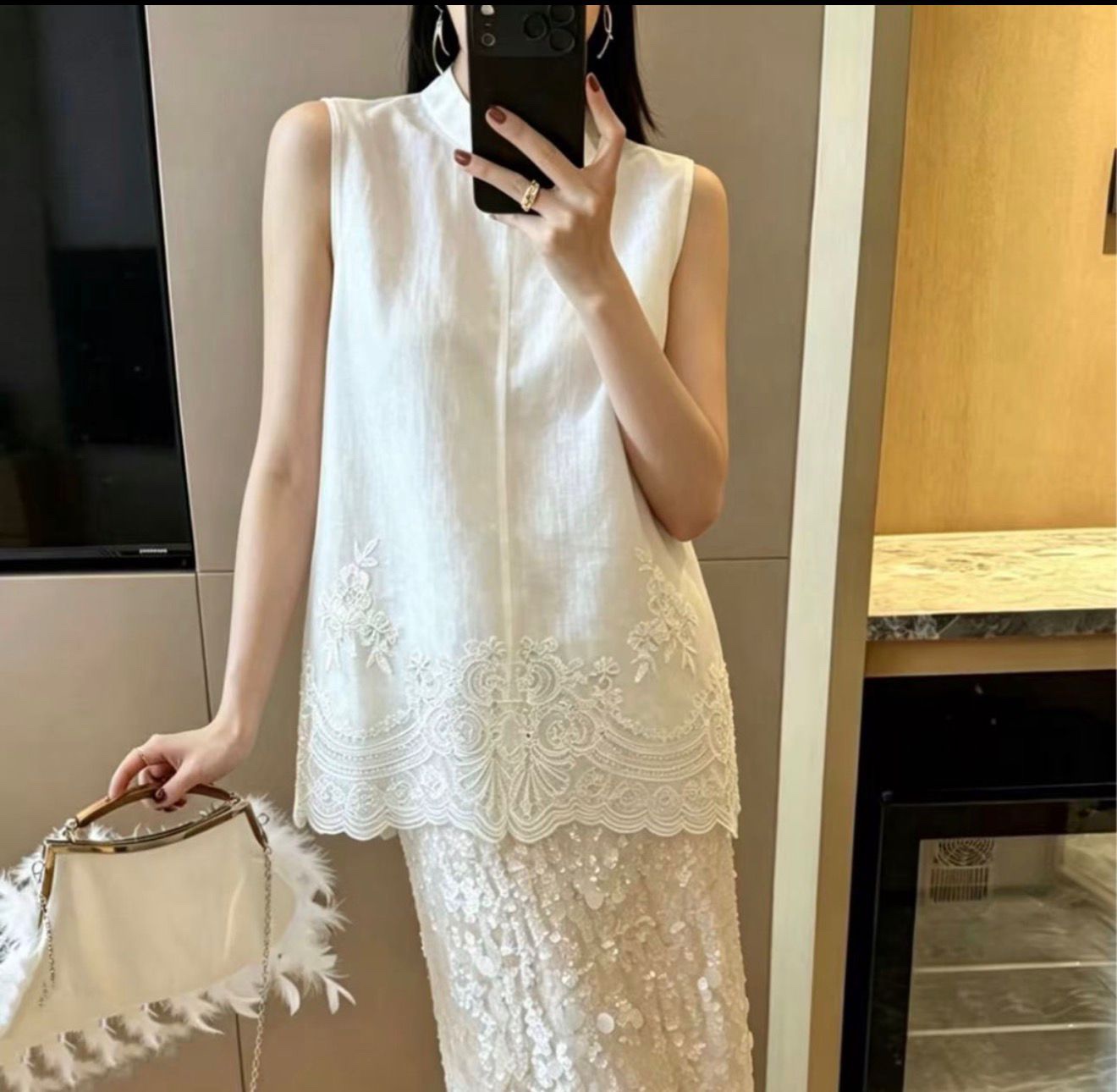 HZ May Stream #6: (PO) 913 Aurora Sequin Hem Blouse (XL B47cm L64cm, 2XL B48cm L64cm, 3XL B51cm L64cm,4XL B53cm L64cm)